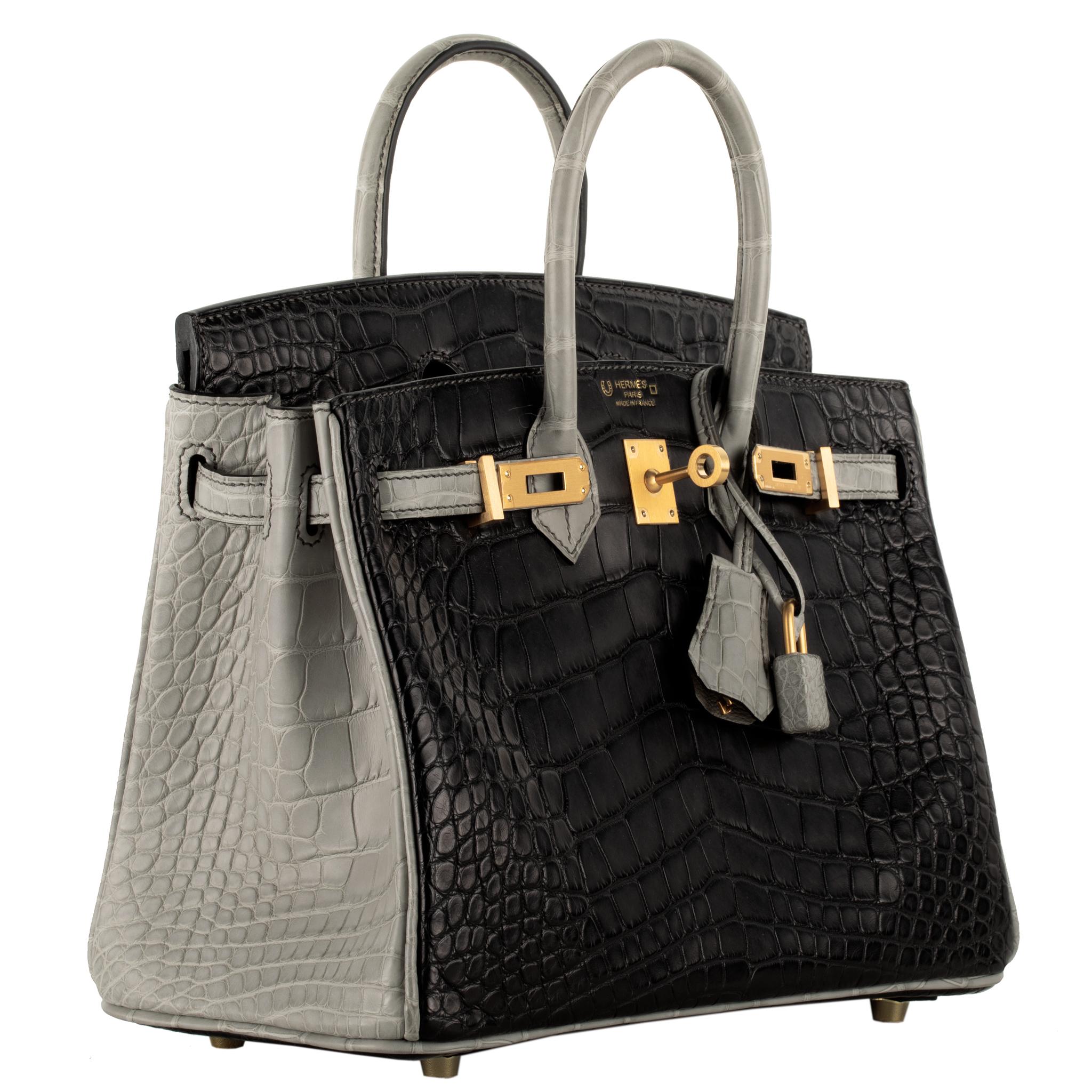 Hermès Birkin 25cm Schwarz & Gris Perle Matte Alligator Gebürstet Gold Hardware für Damen oder Herren