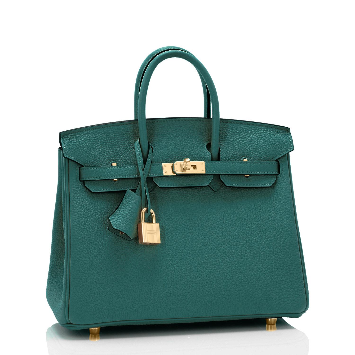Hermes Malachite 25cm Birkin Jewel Tone Green Togo Gold Hardware Y Stamp, 2020
Just purchased from Hermes store; bag bears new interior 2020 Stamp.
Brand New in Box. Store fresh. Pristine Condition (with plastic on hardware)
Perfect gift!  Comes