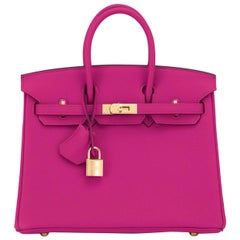 Hermès - Sac Birkin 25 cm en cuir pourpre rose Togo avec finitions métalliques en or rose:: estampillé Y:: 2020