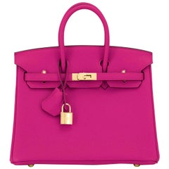 Hermès - Sac Birkin 25 cm en cuir pourpre rose Togo avec finitions métalliques en or rose:: estampillé Y:: 2020