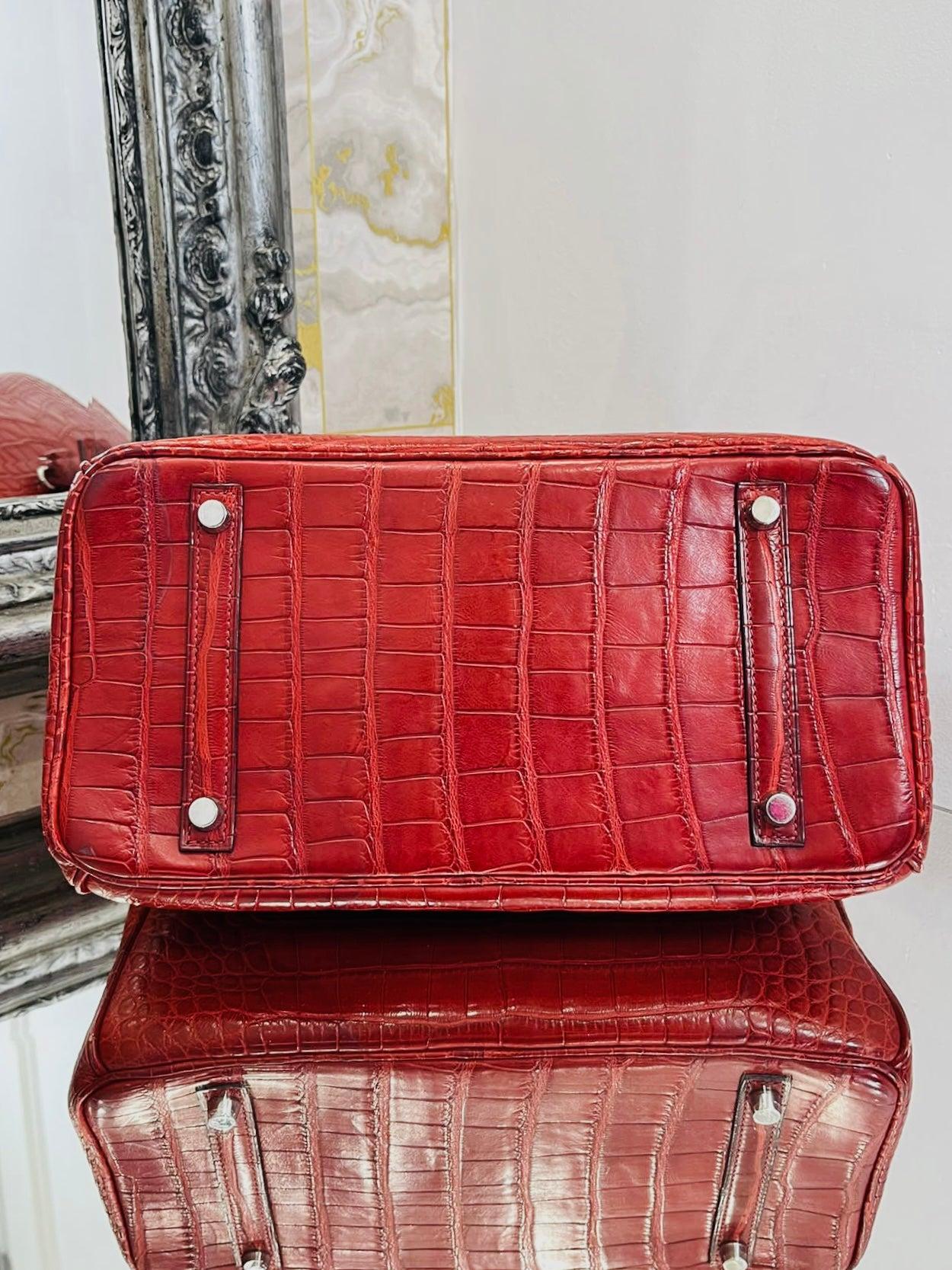 Hermes Birkin 30 Alligator Mississippiensis Skin Handbag In Good Condition For Sale In London, GB