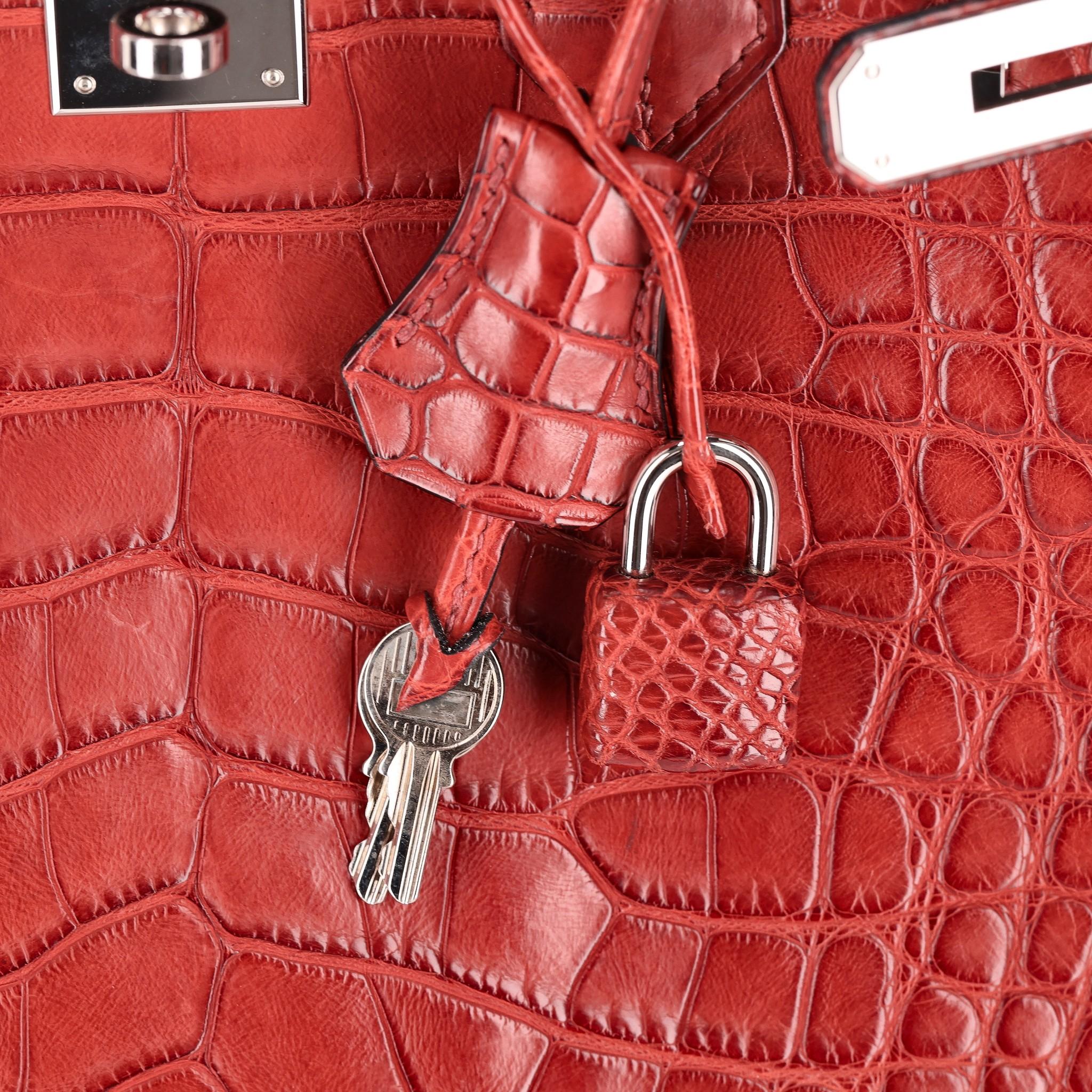 Hermes Birkin 30 Alligator Mississippiensis Skin Handbag For Sale 2