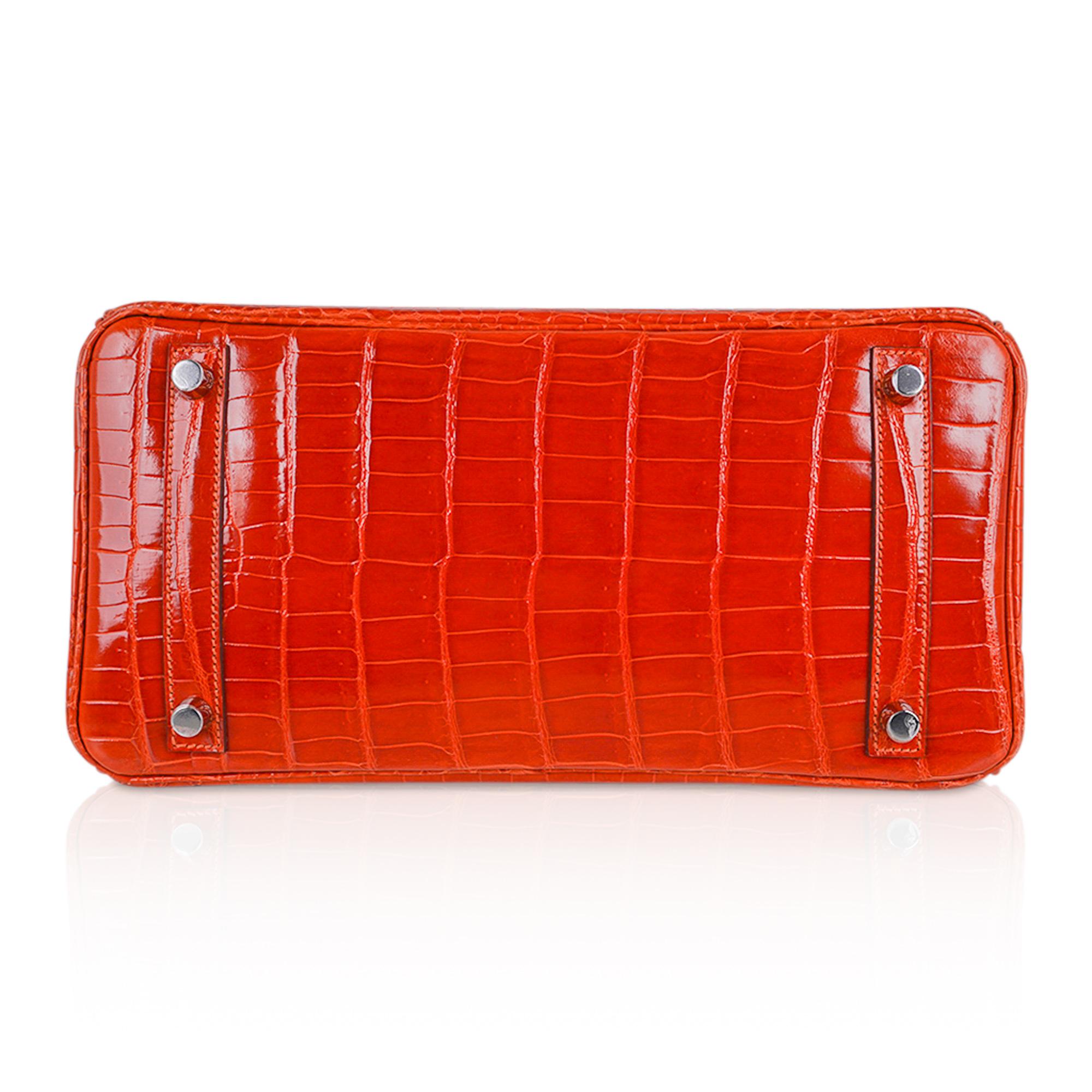 Hermes Birkin 30 Orangefarbene Krokodiltasche mit Palladium Hardware  im Angebot 3