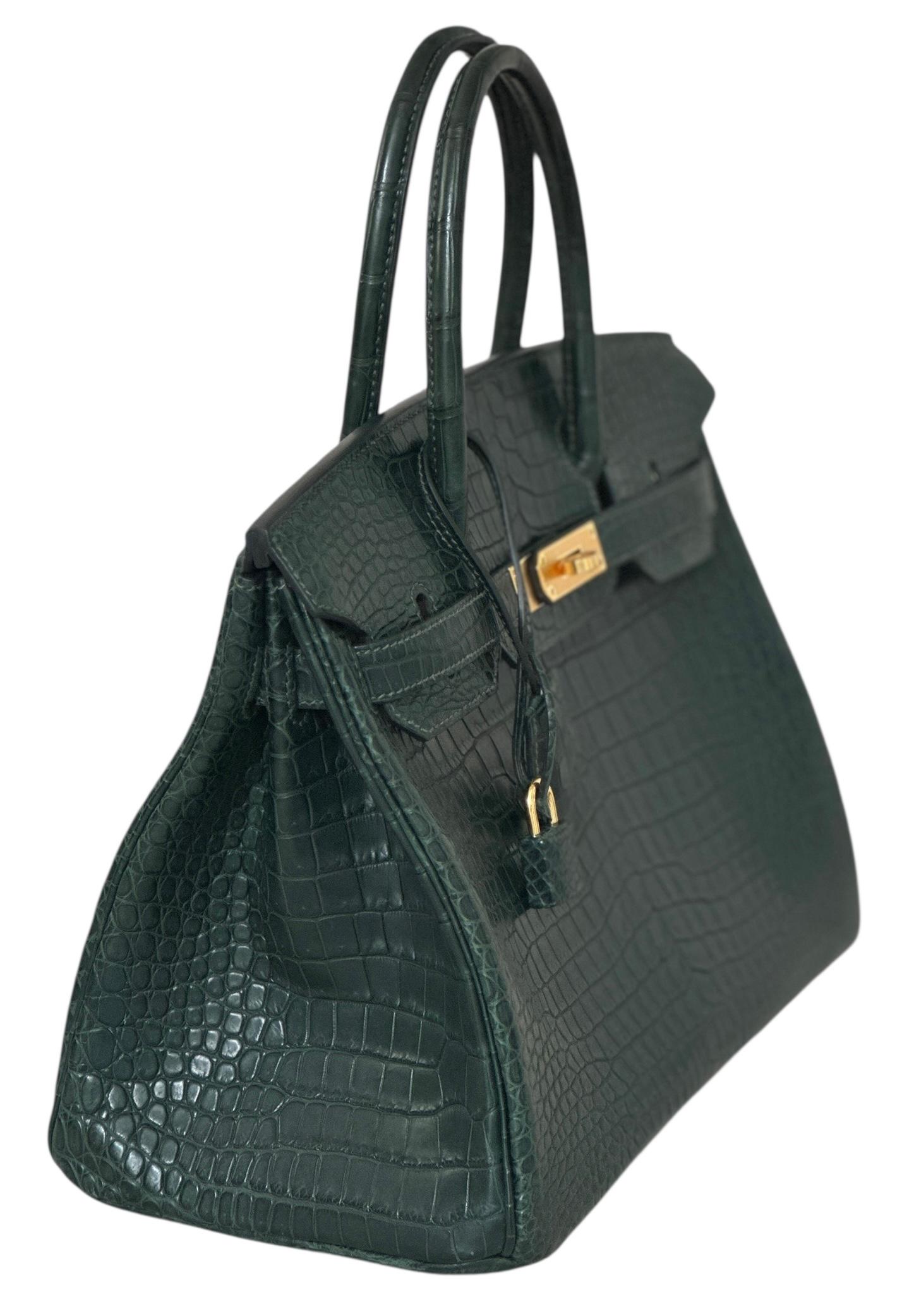 Hermes Birkin 30 Tasche Vert Fonce Matte Porosus Krokodil mit Gold Hardware (Schwarz) im Angebot