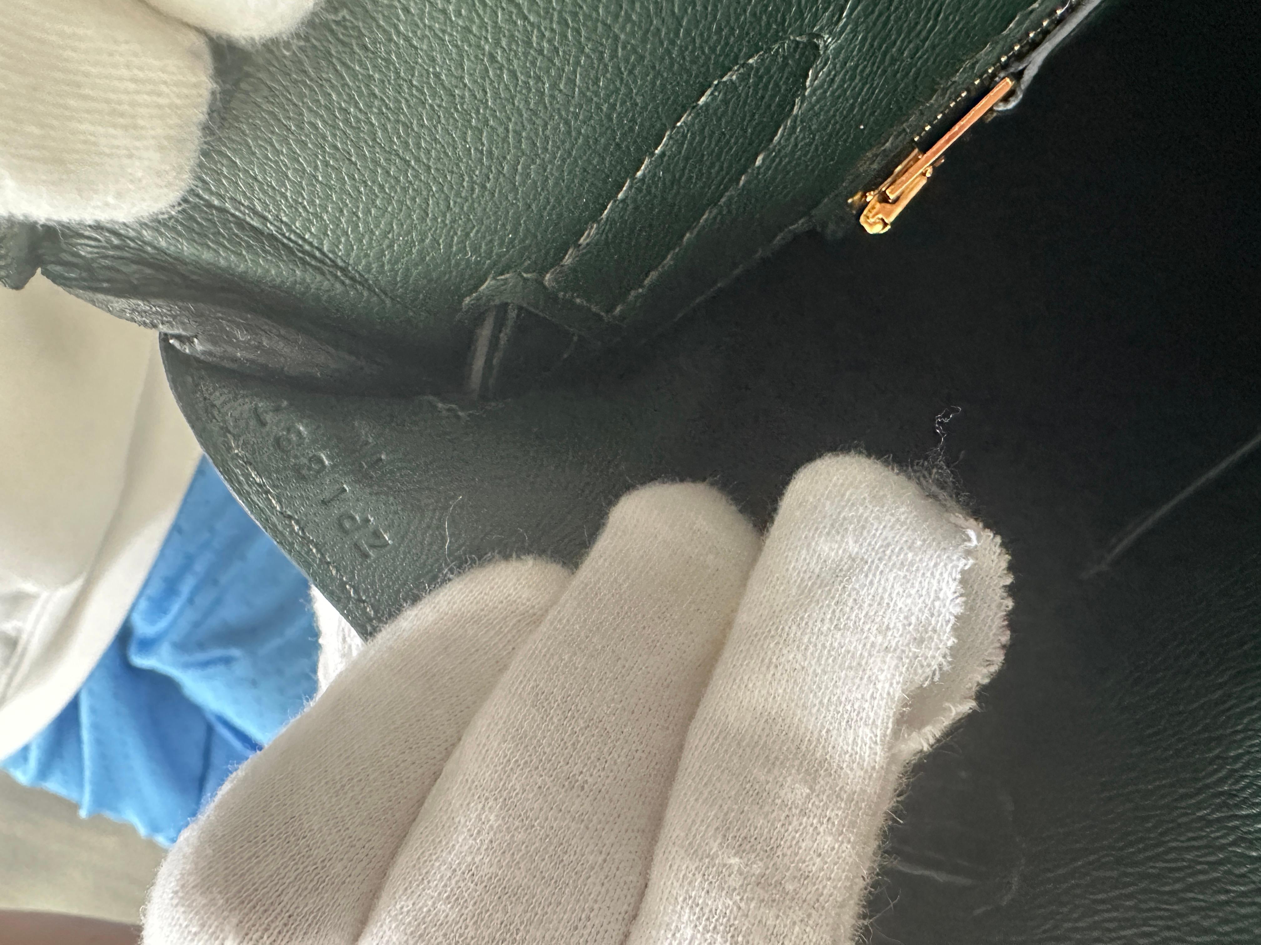 Hermes Birkin 30 Tasche Vert Fonce Matte Porosus Krokodil mit Gold Hardware im Angebot 3