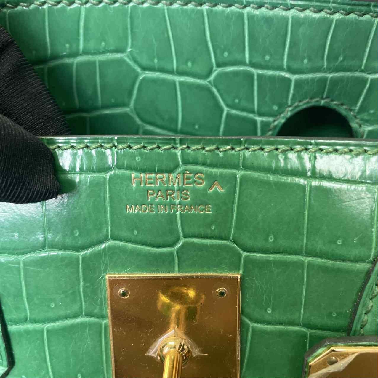 Hermes Birkin 30 Bamboo Green Shiny Porosus Crocodile Bag GHW For Sale 7