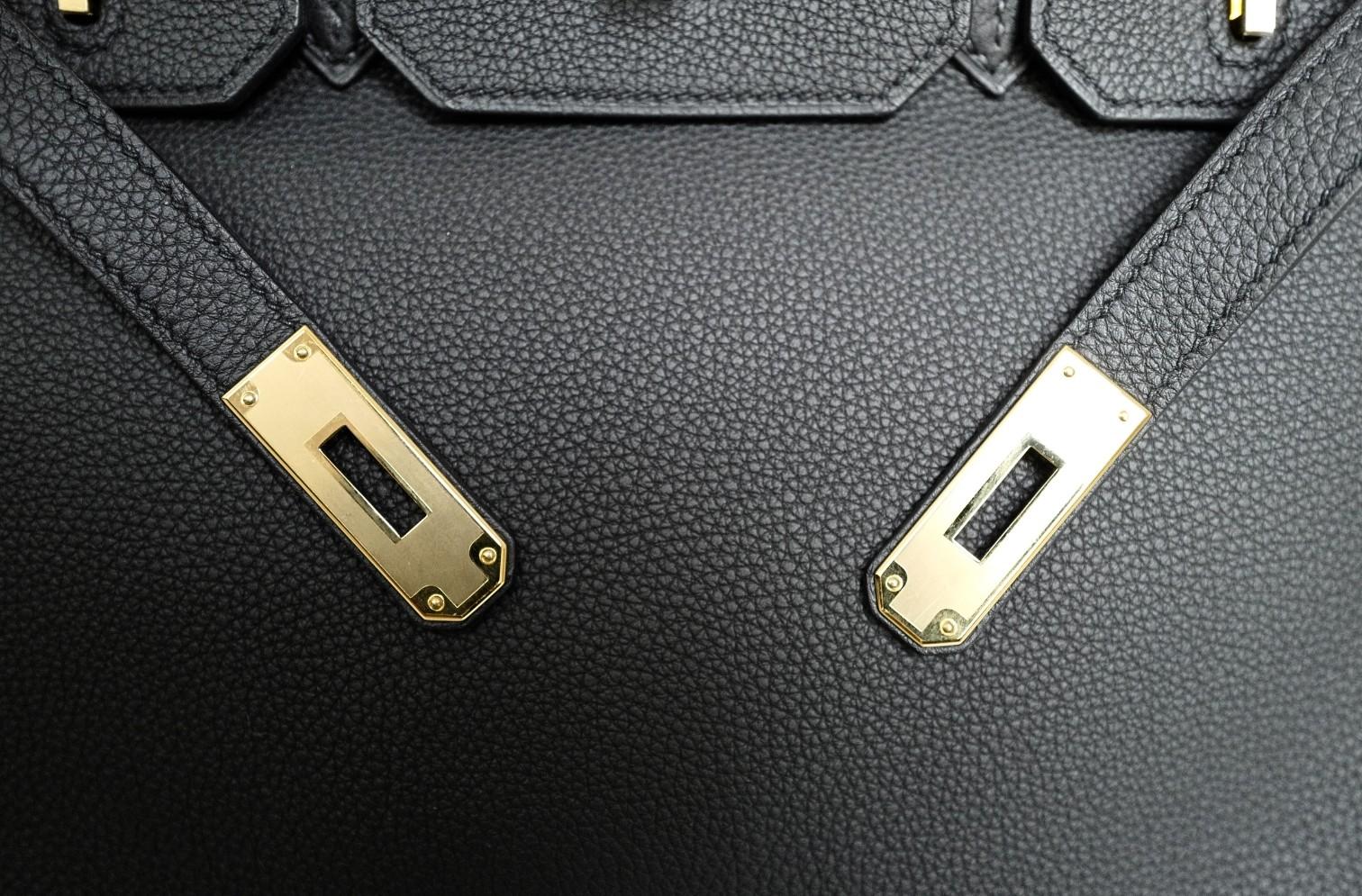 Hermès Birkin 30 Schwarzes Togoleder mit goldener Hardware - Stempel W 7