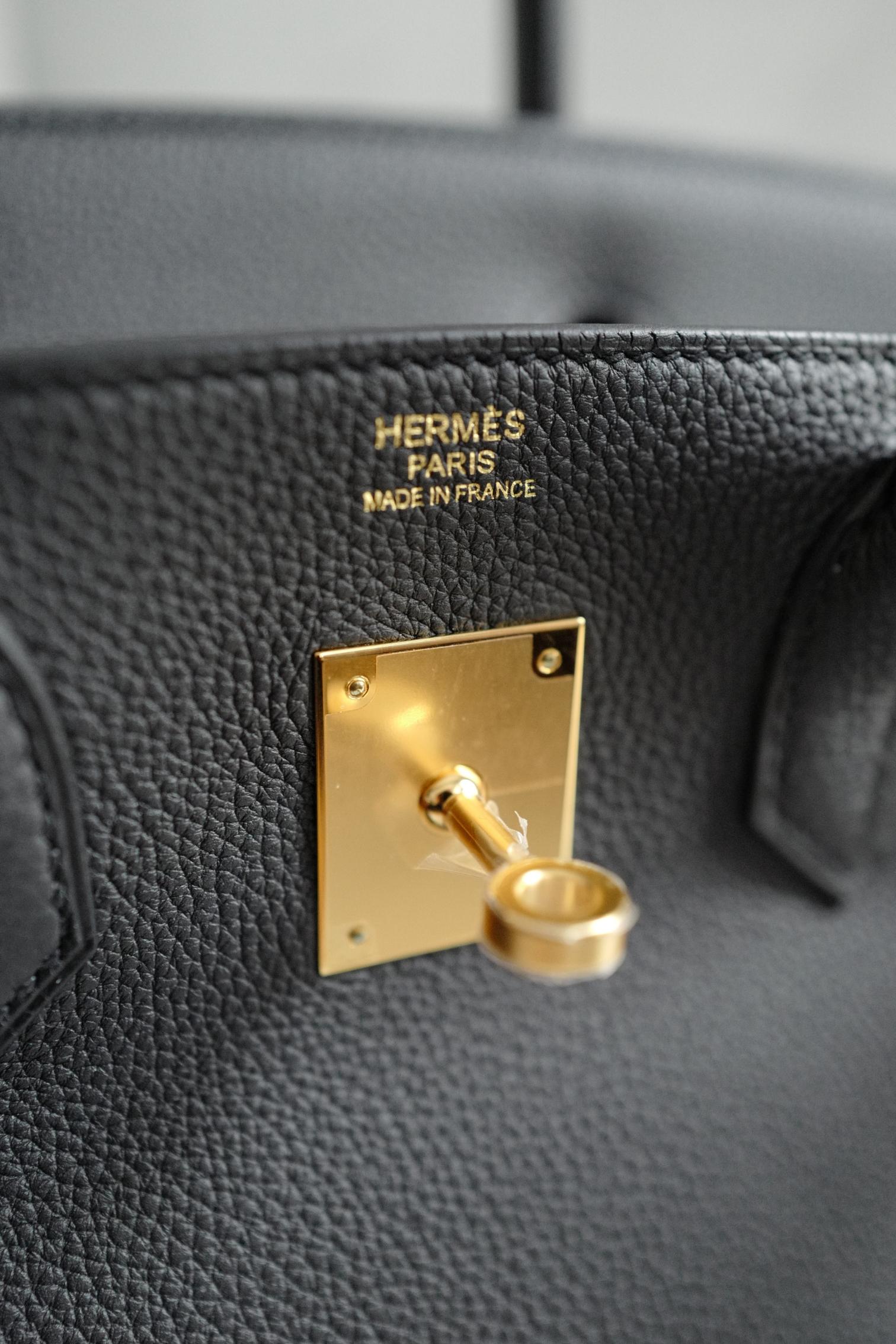Hermès Birkin 30 Schwarzes Togoleder mit goldener Hardware - Stempel W 10