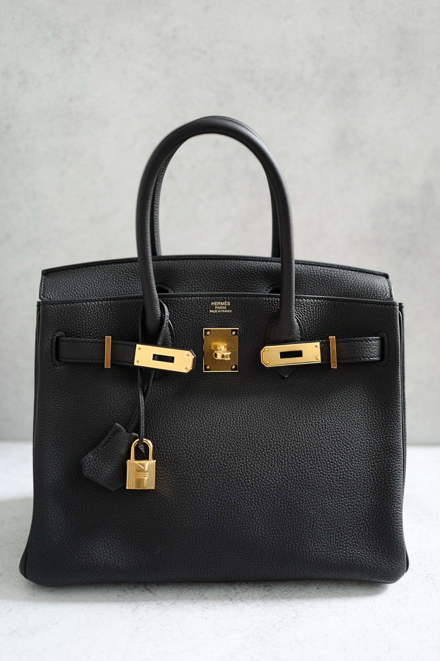 Hermès Birkin 30 Schwarzes Togoleder mit goldener Hardware - Stempel W 16