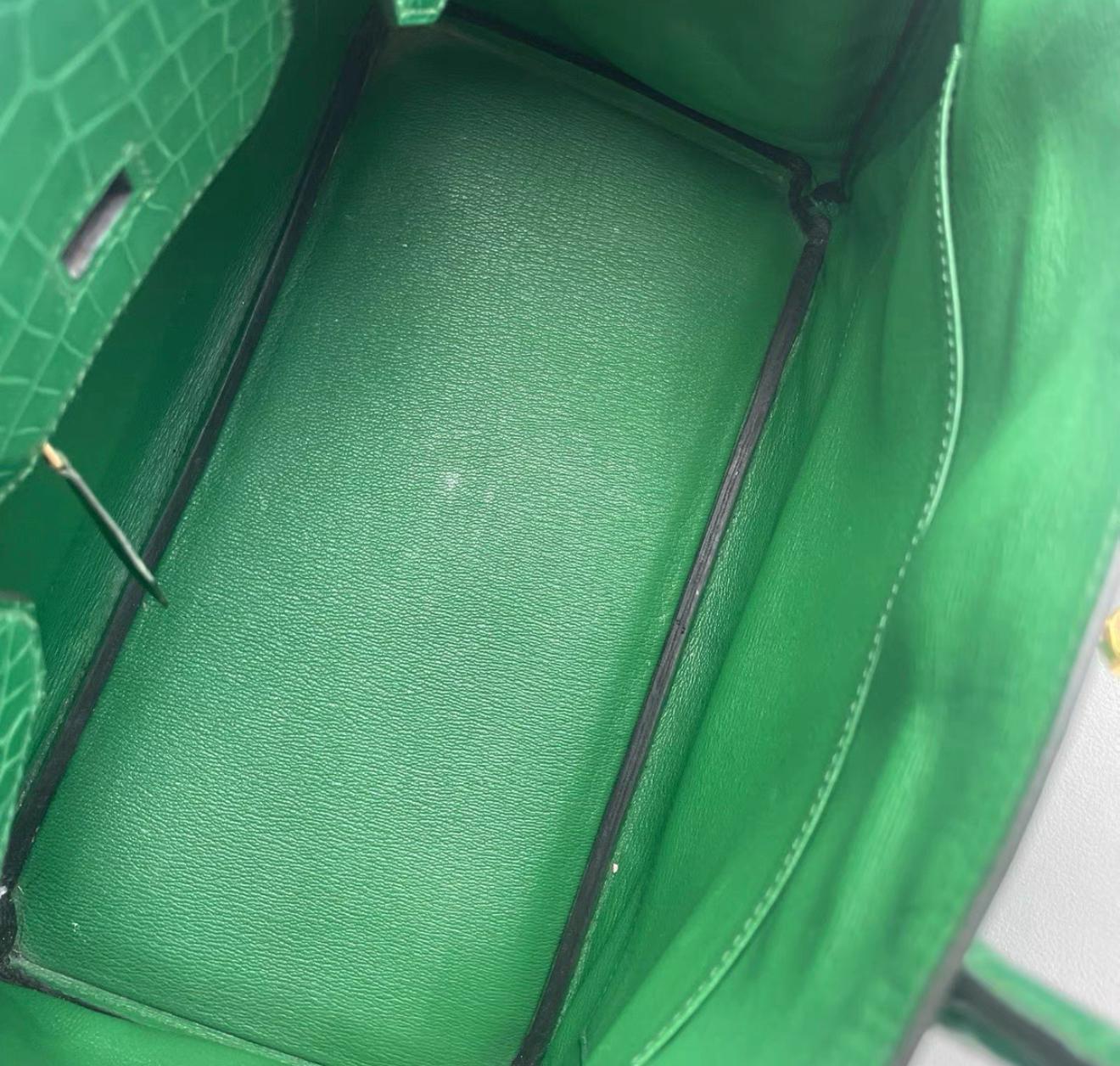 Women's Hermes Birkin 30 Bamboo Green Shiny Porosus Crocodile Bag GHW For Sale