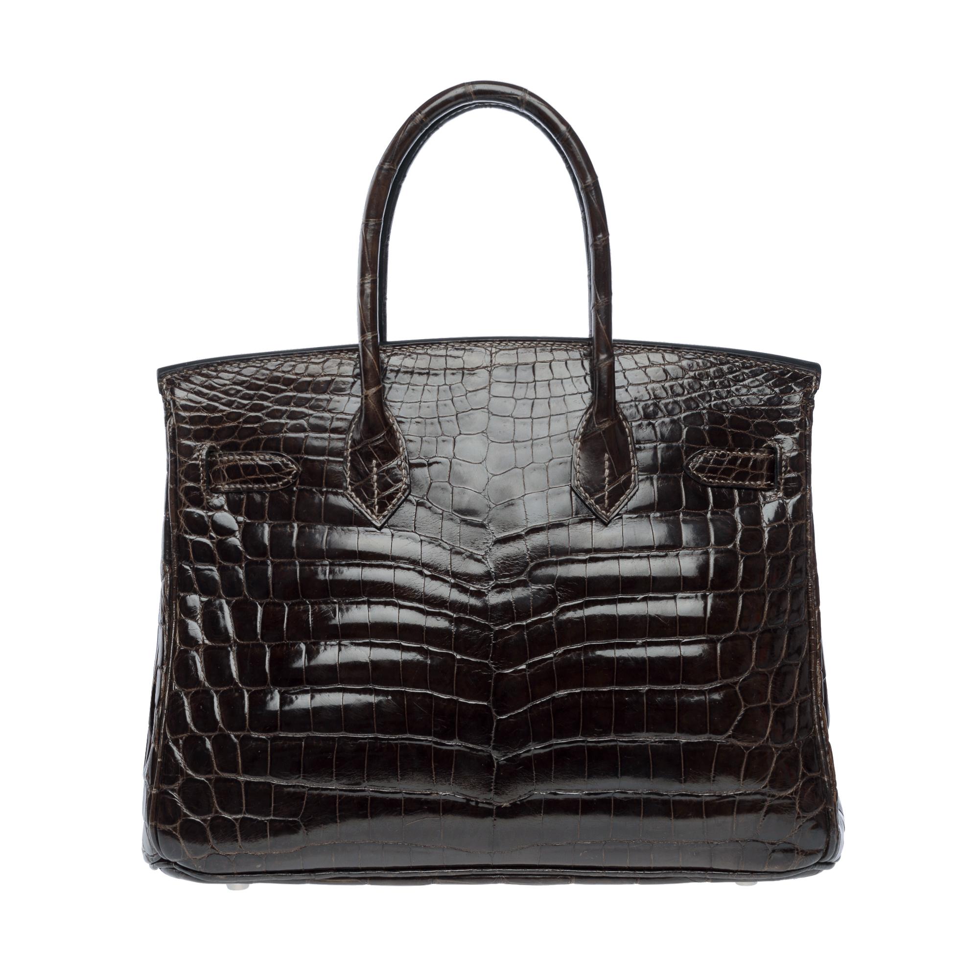 Hermes Birkin 30 cm handbag in Elephant Grey Crocodile, PHW In Excellent Condition For Sale In Paris, IDF