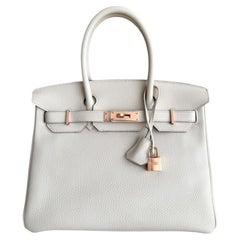Sacs à main Hermès Birkin 30 en cuir Togo blanc « Craie », avec finitions en or rose et poignée sur le dessus