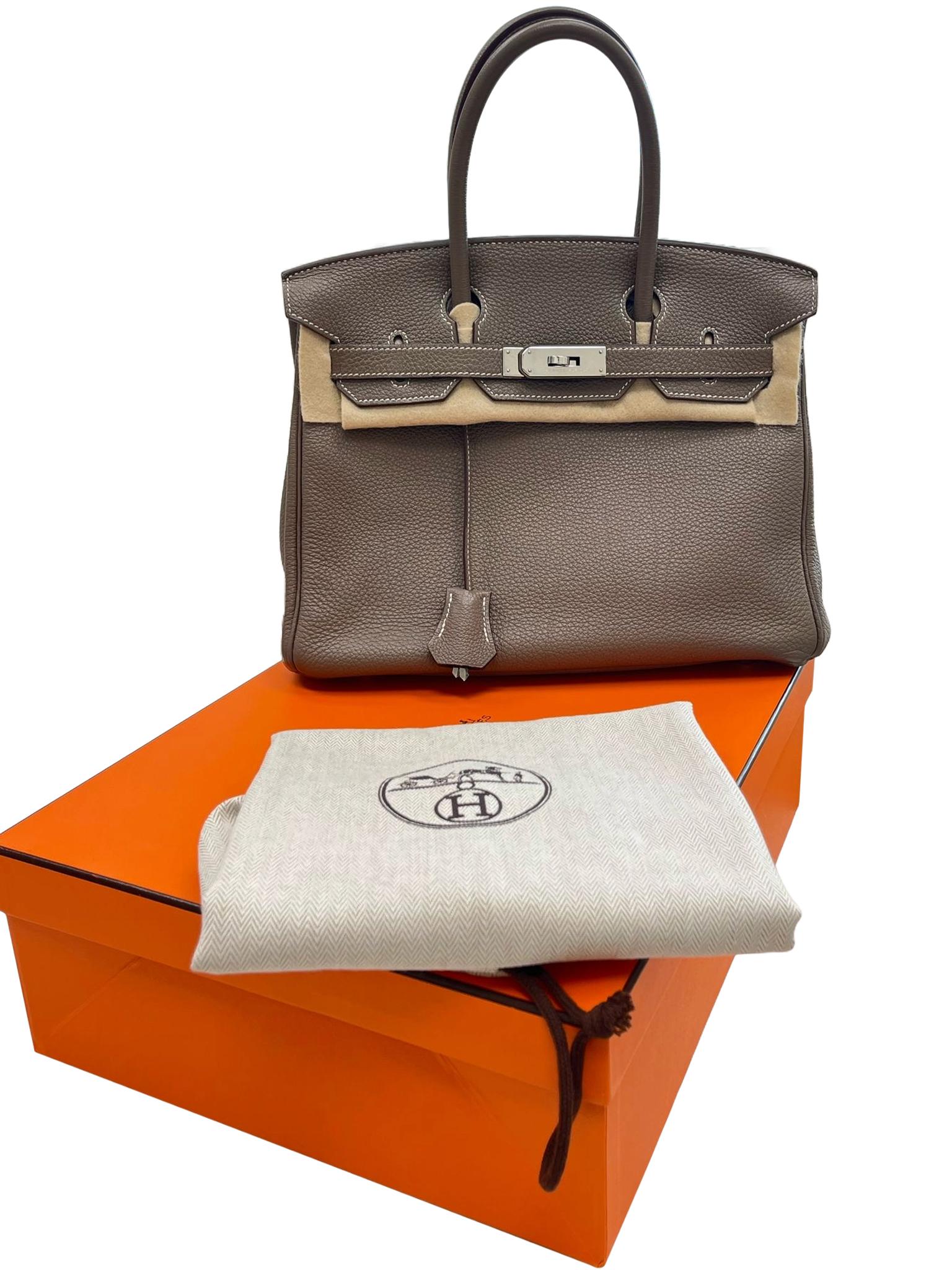 Hermes Birkin 30 Etoupe Togo Leather with Palladium Hardware Handbag In Excellent Condition In Aventura, FL