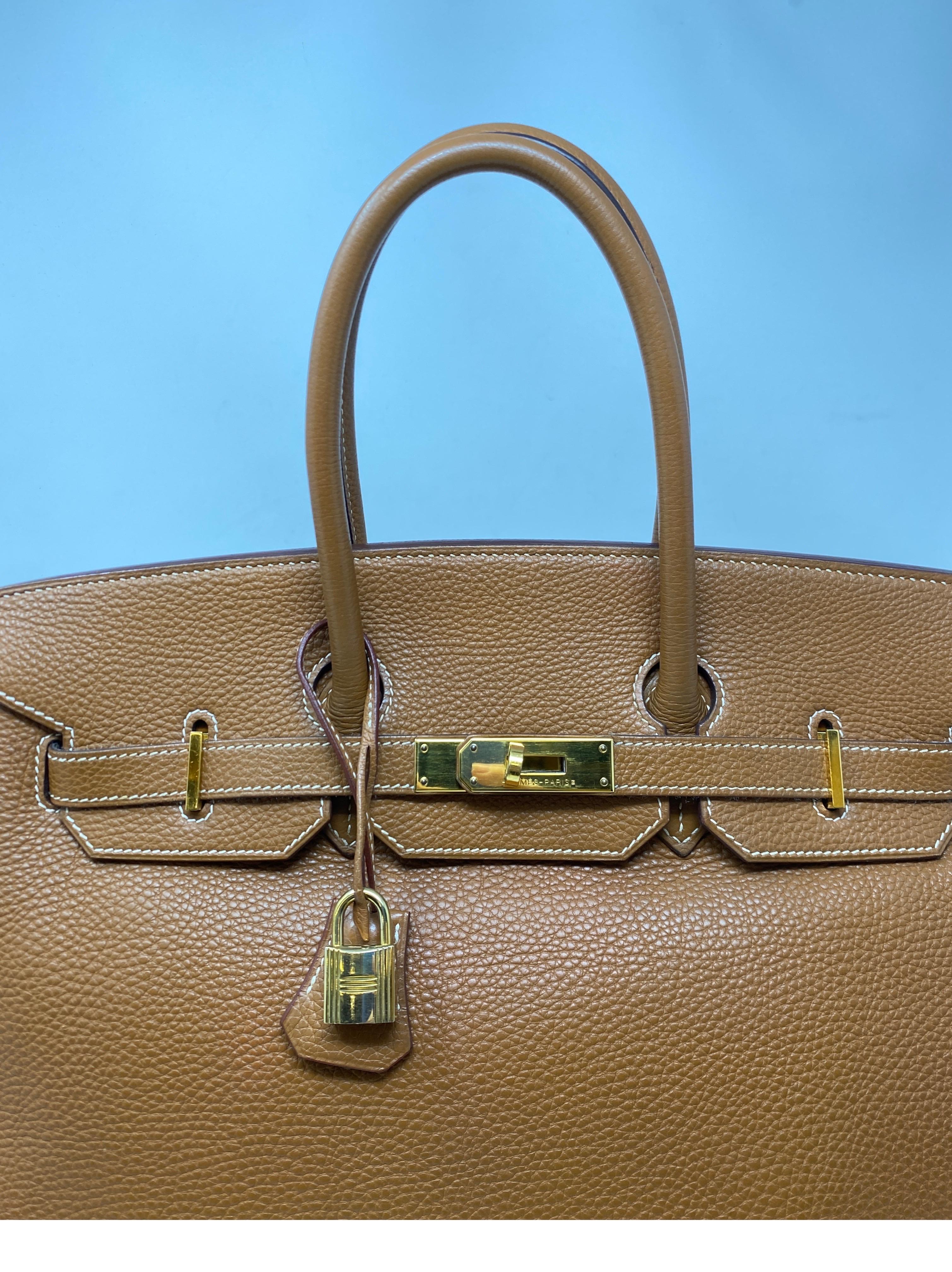 Hermes Birkin 30 Gold Bag In Excellent Condition In Athens, GA