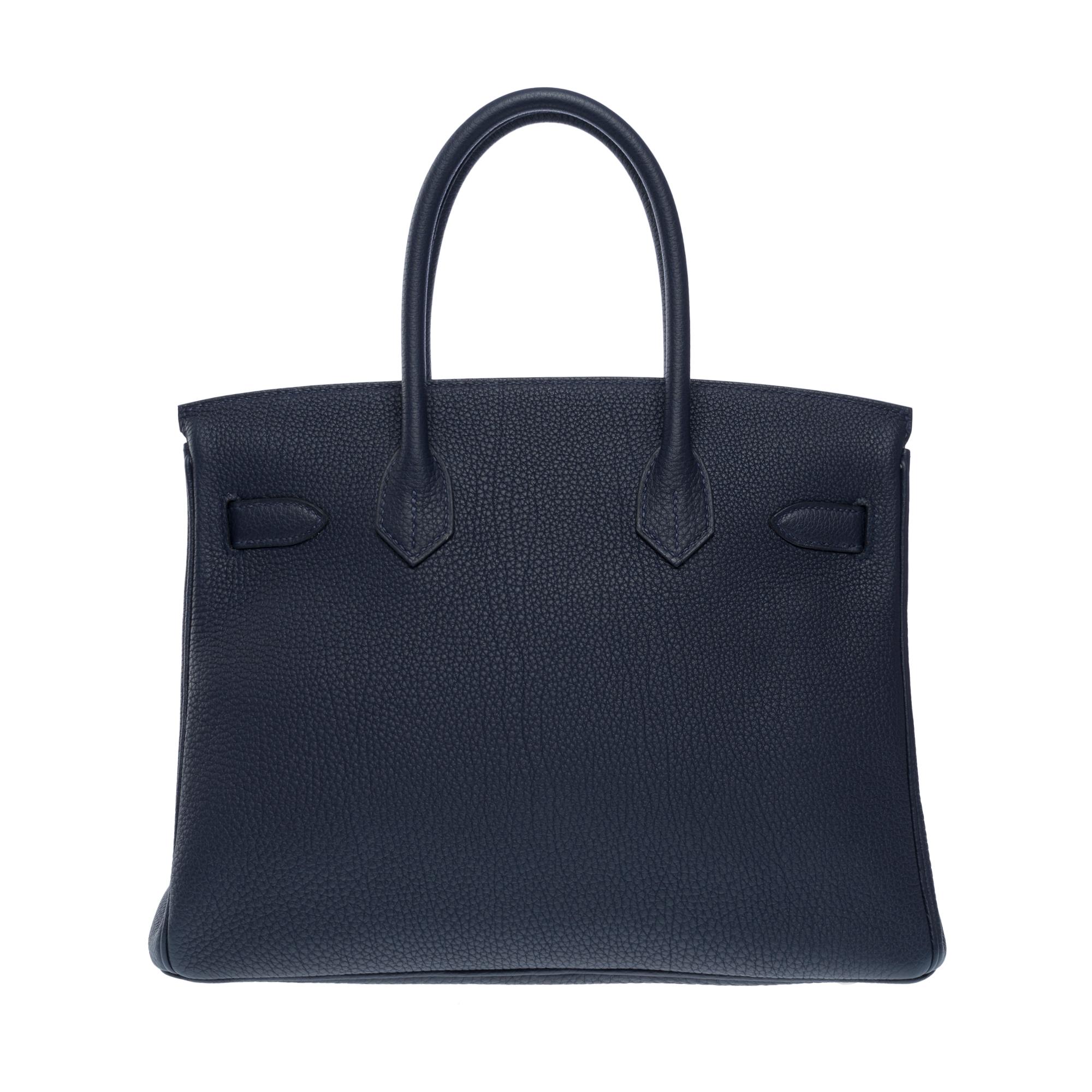 Hermes Birkin 30 handbag in Bleu nuit Togo leather, SHW In Excellent Condition For Sale In Paris, IDF