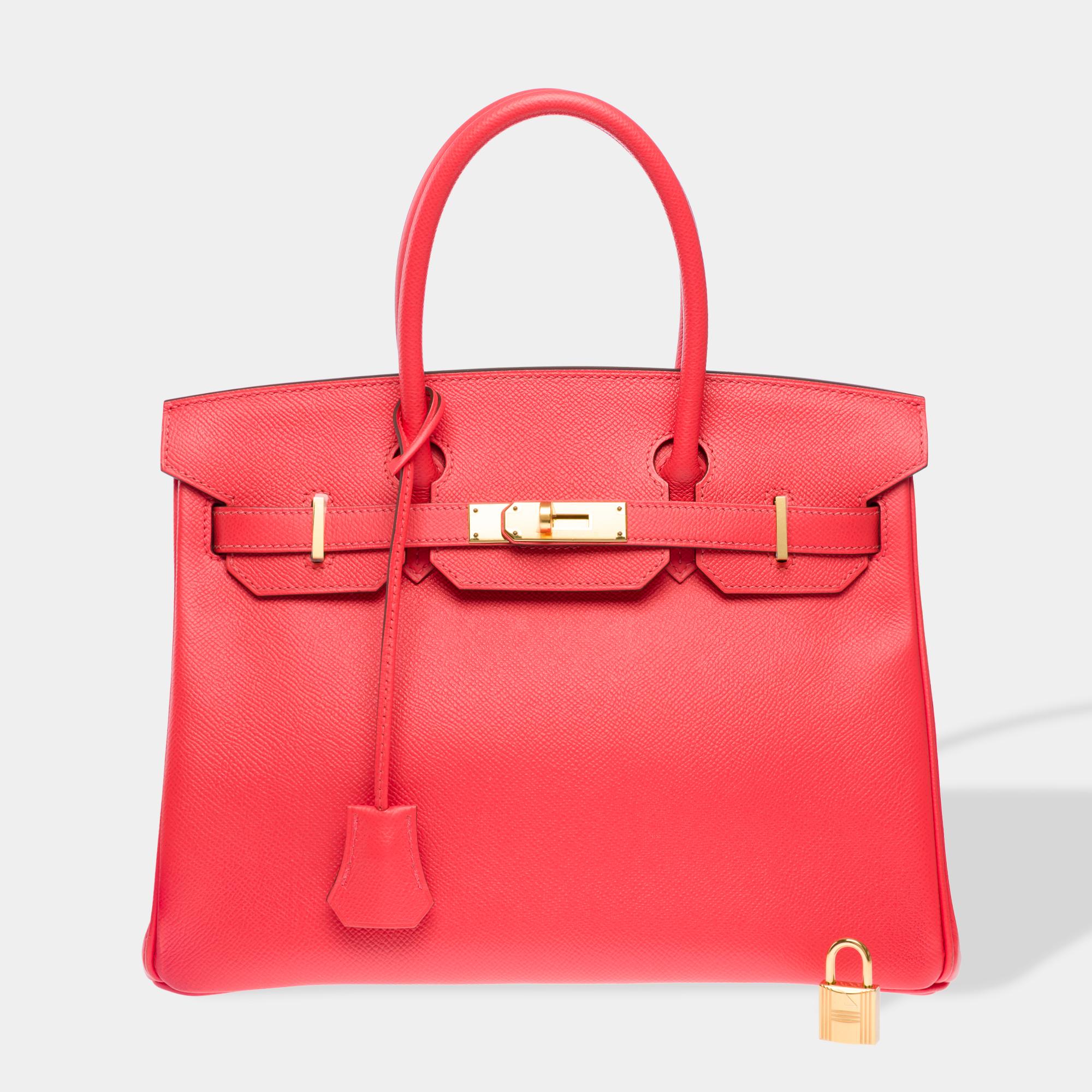 Splendid​ ​and​ ​luminous​ ​Hermes​ ​Birkin​ ​30​ ​handbag​ ​in​ ​Epsom​ ​Rose​ ​Jaipur,​ ​gold​ ​metal​ ​trim,​ ​double​ ​pink​ ​leather​ ​handle​ ​for​ ​a​ ​hand​ ​carry

Flap​ ​closure
Interior​ ​lining​ ​in​ ​pink​ ​leather,​ ​one​ ​zipped​