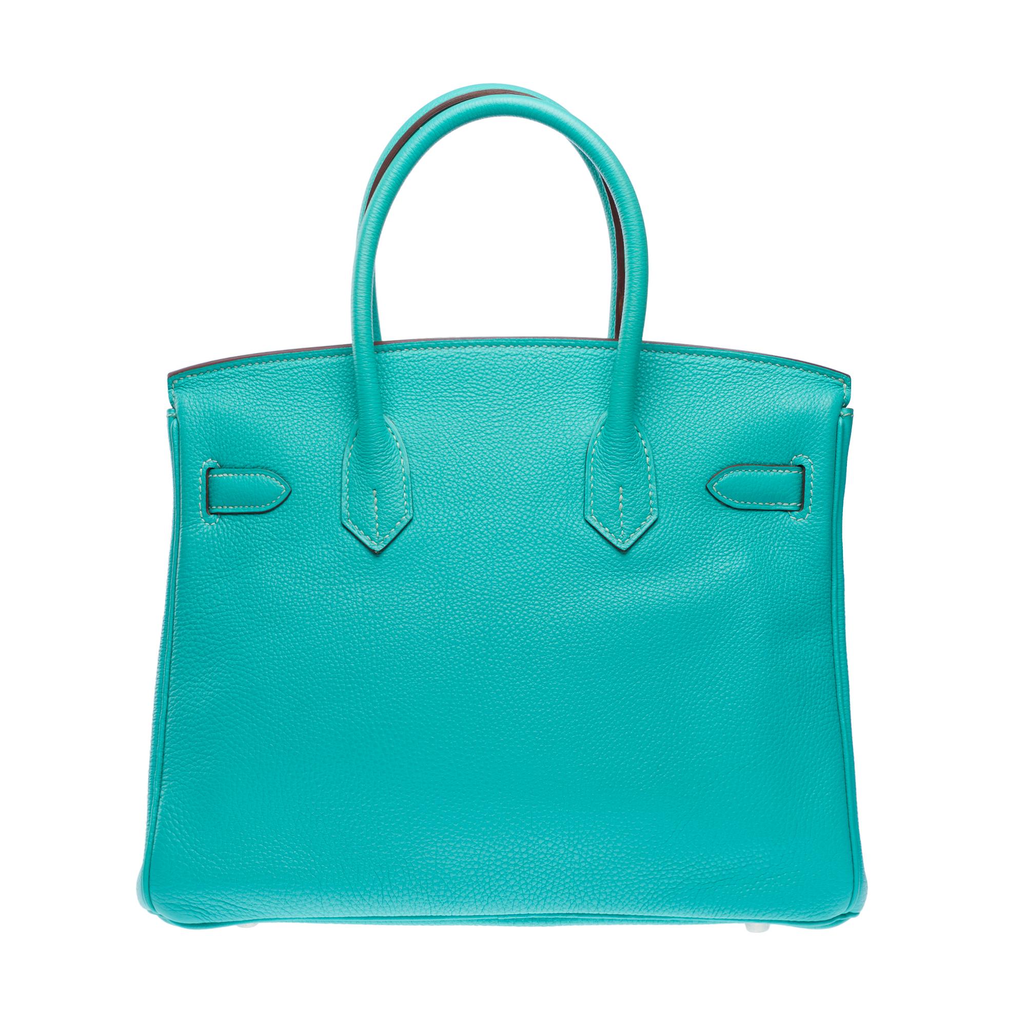 Hermes Birkin 30 handbag in Lagoon Blue Togo Calfskin leather, PHW In Excellent Condition For Sale In Paris, IDF