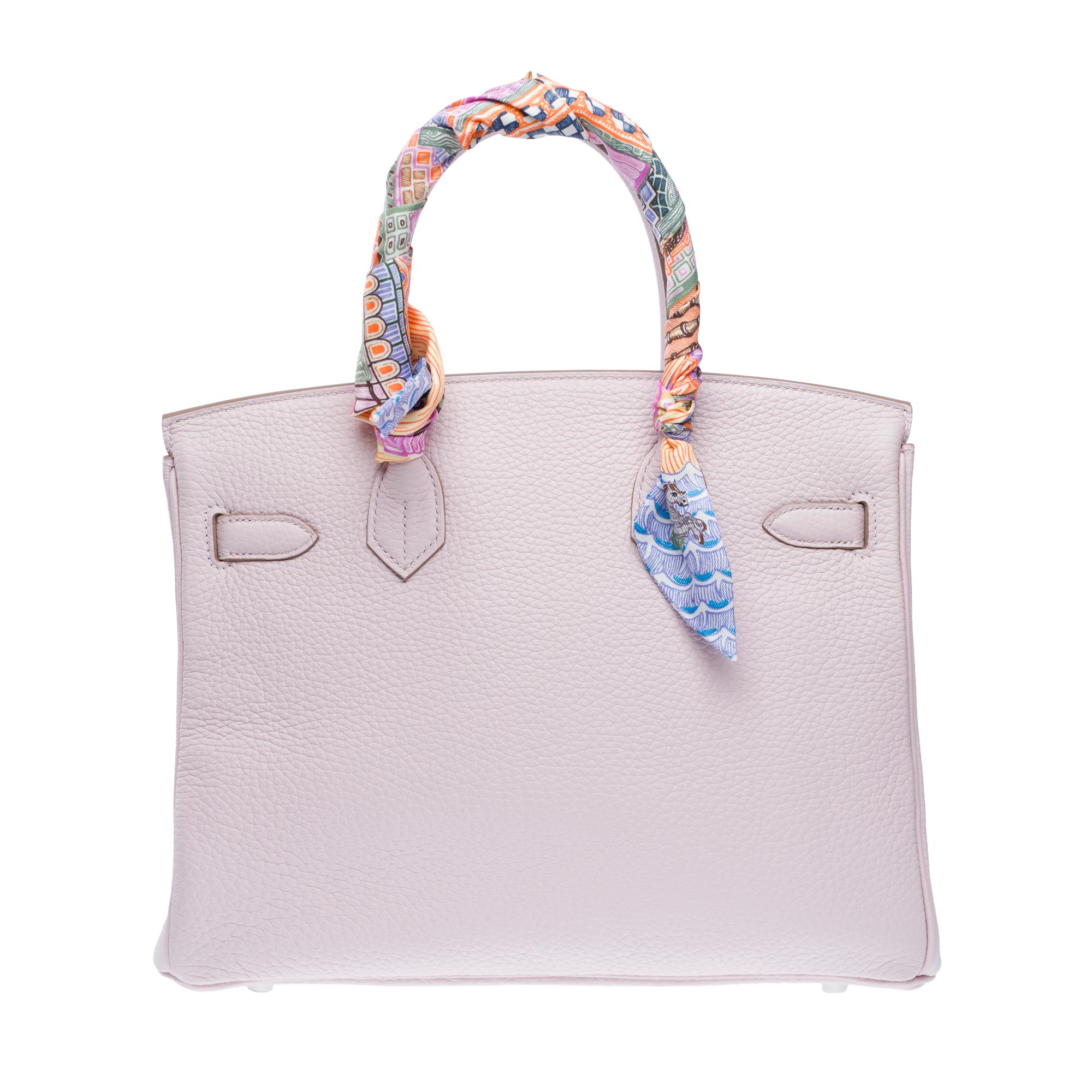 Hermes Birkin 30 handbag in Mauve Pale Taurillon Clémence leather, PHW In Excellent Condition In Paris, IDF