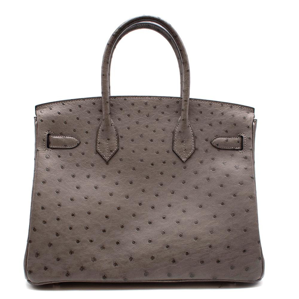 Hermès Birkin 30 in Etain Ostrich Leather with Palladium Hardware. 
2010

Includes small Dust Bag and Clochette, Lock and Keys. 
Size: 30

32 cm x 22 cm x 16 cm
