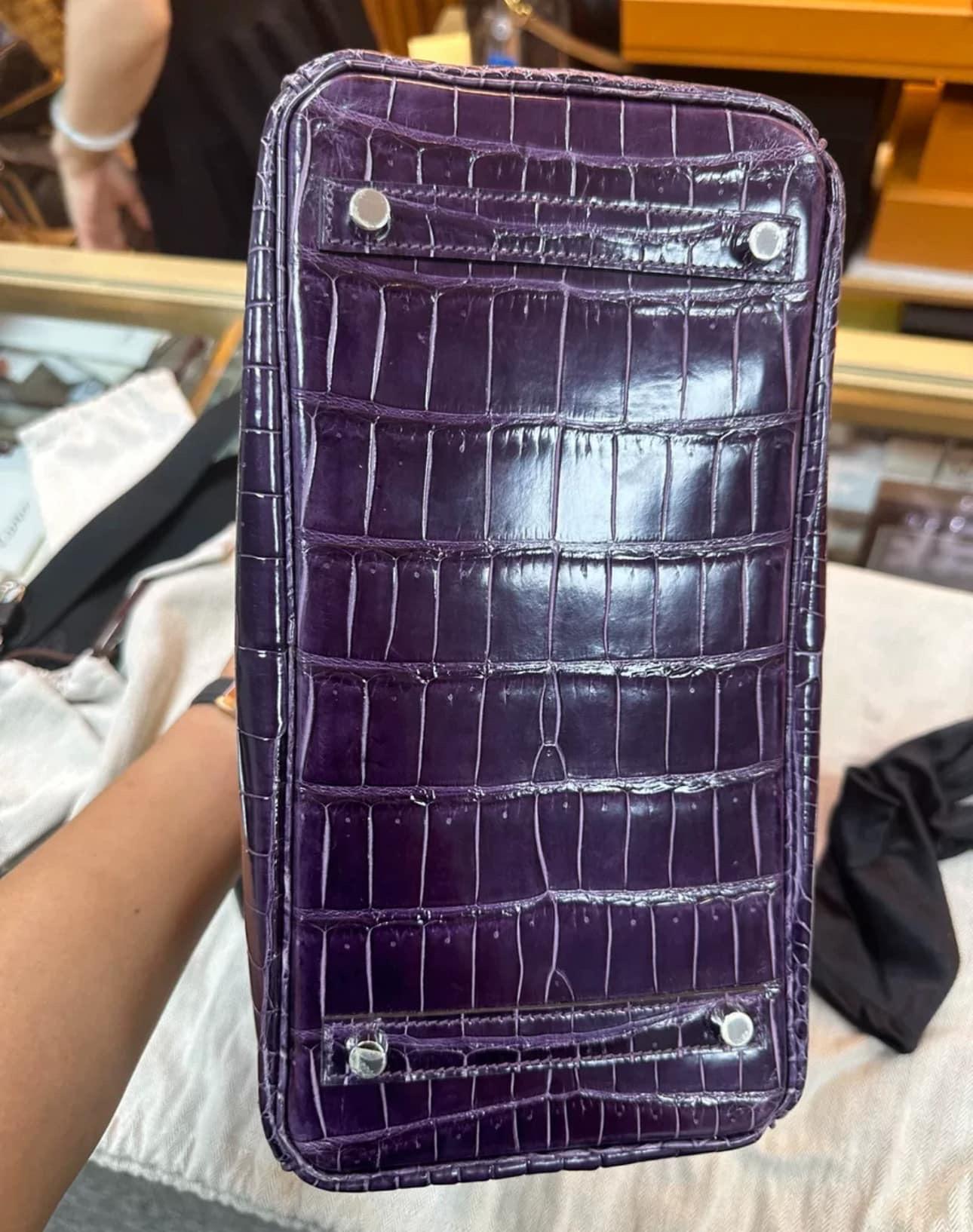 Hermes Birkin 30 Shiny Porosus Purple Amethyst Crocodile Bag with Diamonds For Sale 13