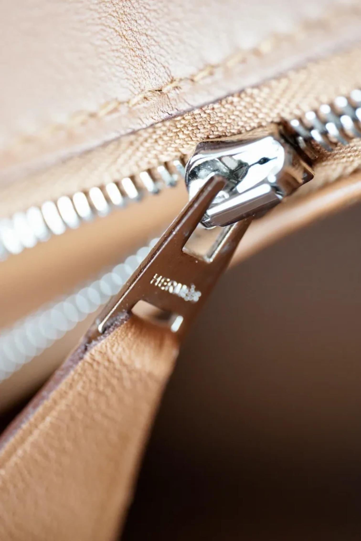 Hermes Birkin 30 Swift Epsom Tressage Gold/Bleu du Nord/Bleu Indigo Limited Edit en vente 11