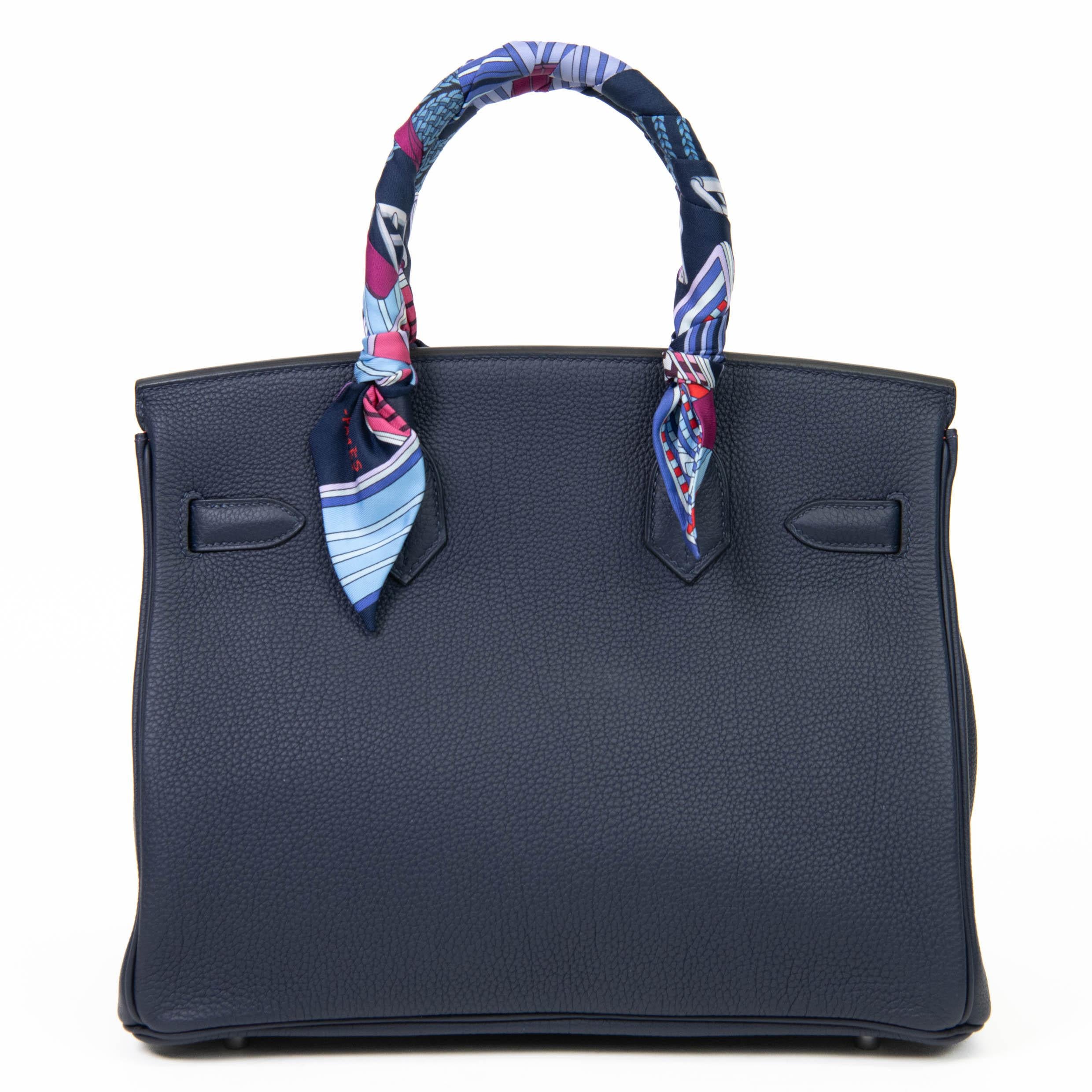 Hermès Birkin 30 Verso Blue Nuit and Orange Poppy Togo Palladium Hardware In Excellent Condition For Sale In Corona Del Mar, CA