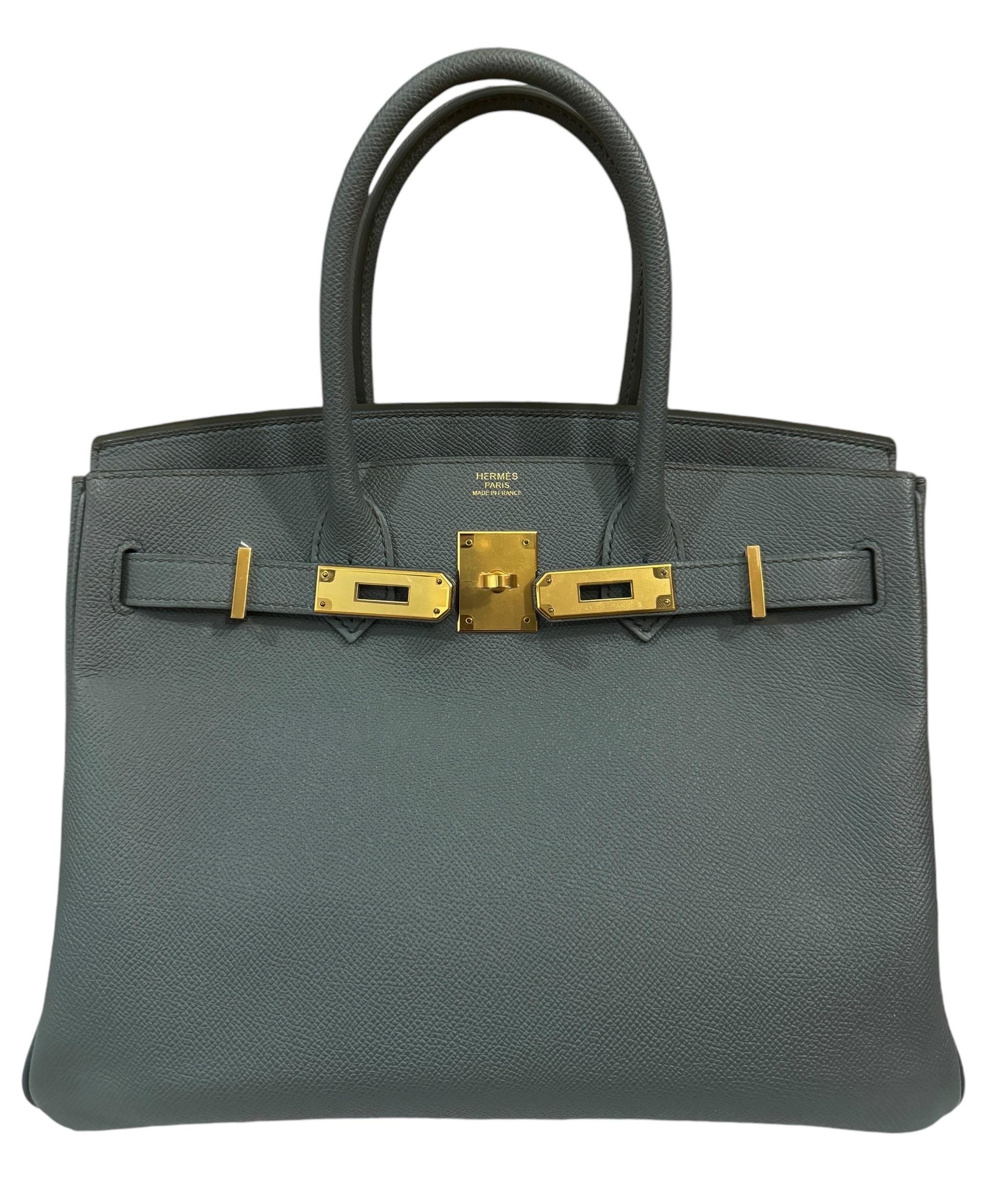 Hermes Birkin 30 Vert Amande Epsom Piel Herrajes de Oro Verde Gris en Excelente Estado en Miami, FL