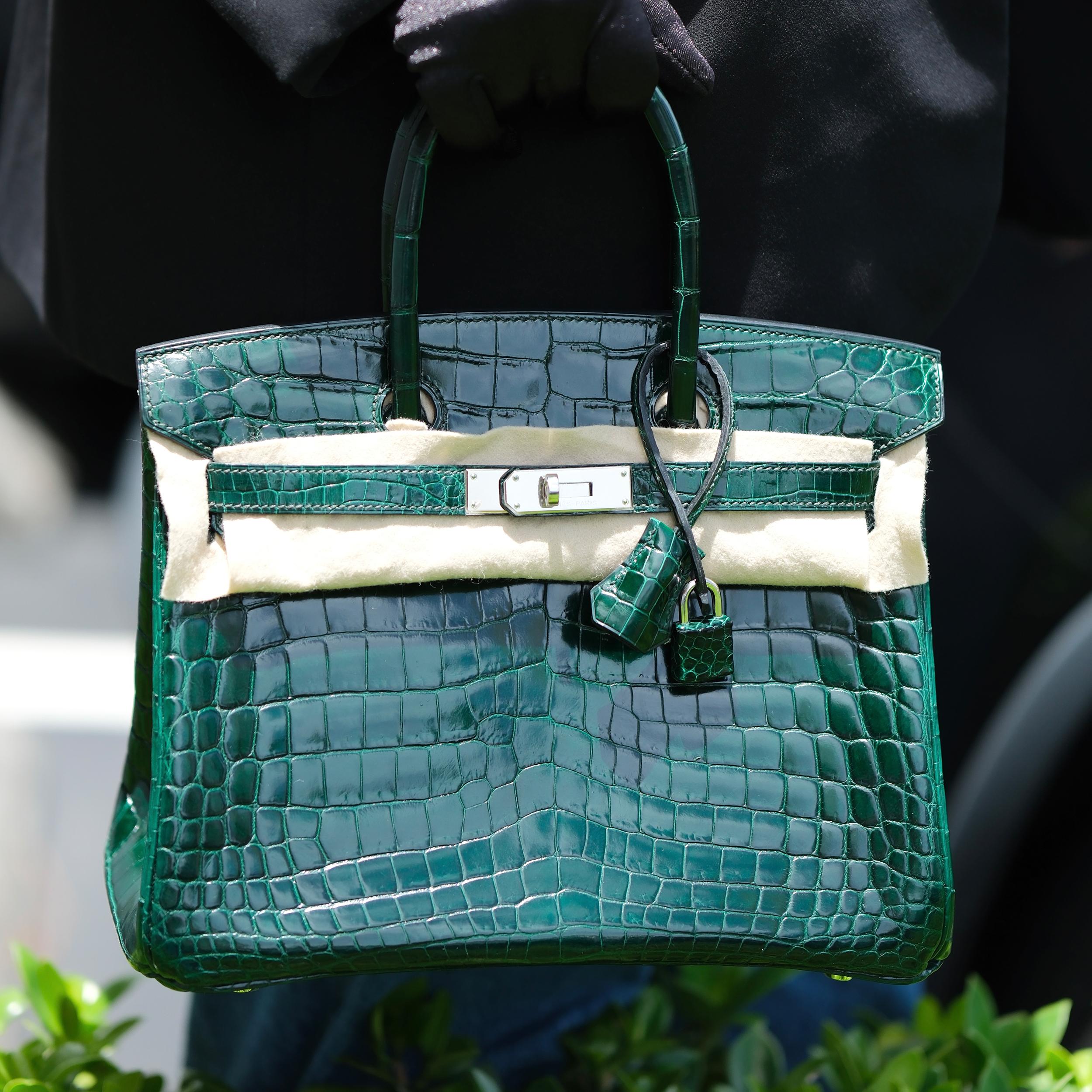 Hermes Birkin 30 Vert Foncé Crocodile Niloticus brillant avec quincaillerie en palladium en vente 2