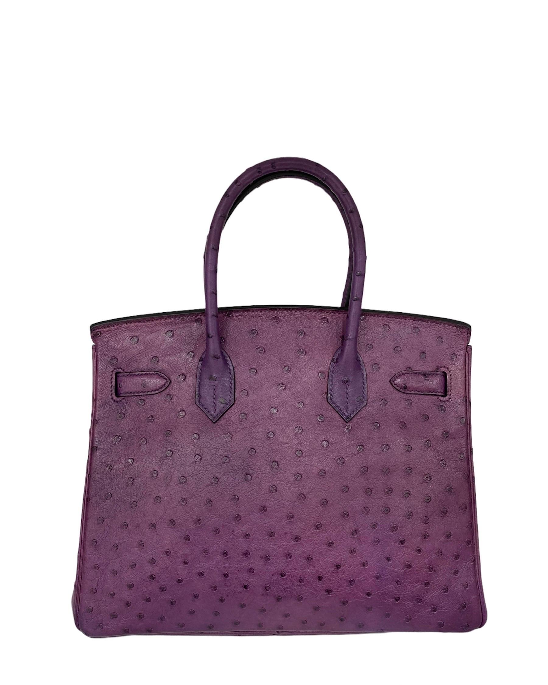 Hermes Birkin 30 Violet Ostrich Top Handle Bag Excellent état - En vente à Torre Del Greco, IT