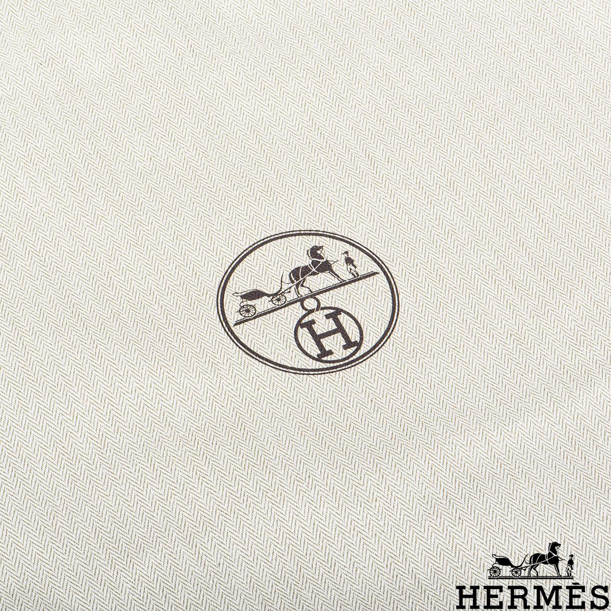 Hermès Birkin 30cm Nata Taurillon Clemence GHW 5