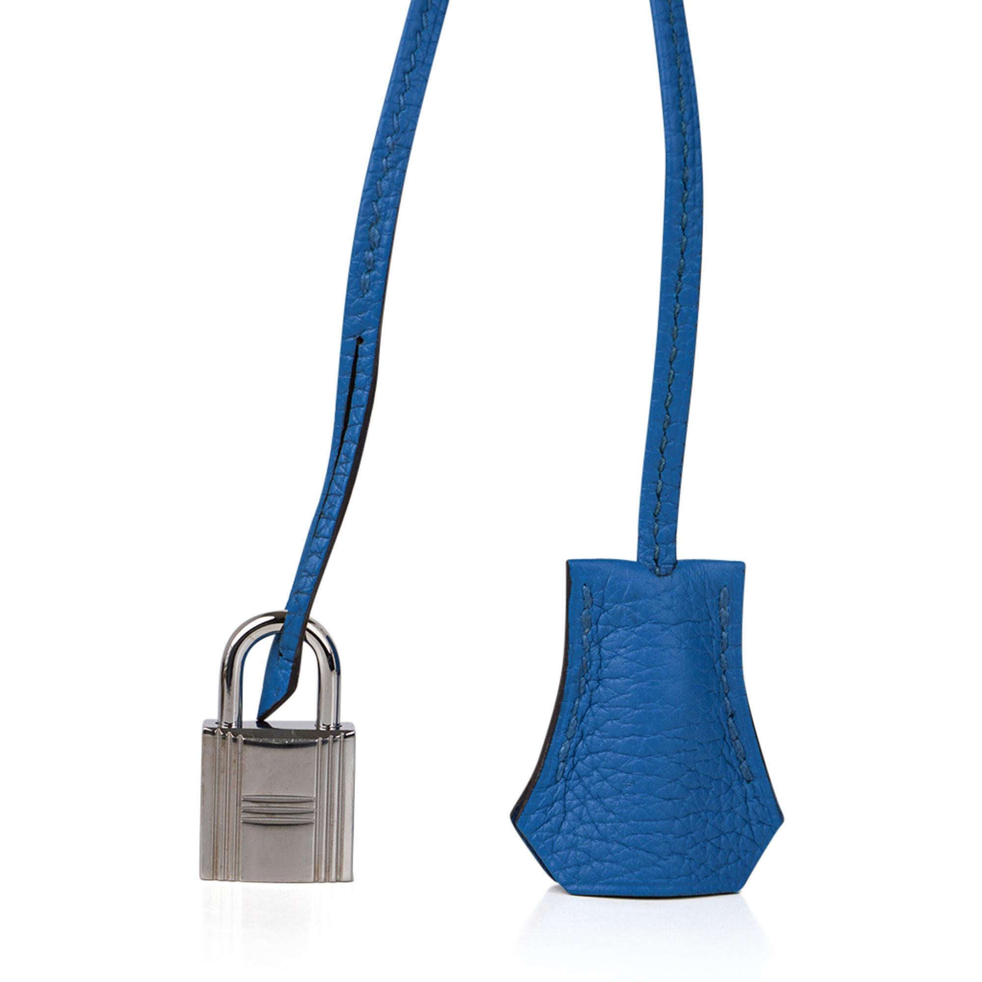 Mightychic offers a guaranteed authentic Hermes Birkin 35 bag featured in rich Bleu Izmir.
Accentuated with fresch palladium hardware.
This is a stunning, saturated vibrant Blue.
Rich Clemence leather is textured and highly scratch resistant. 