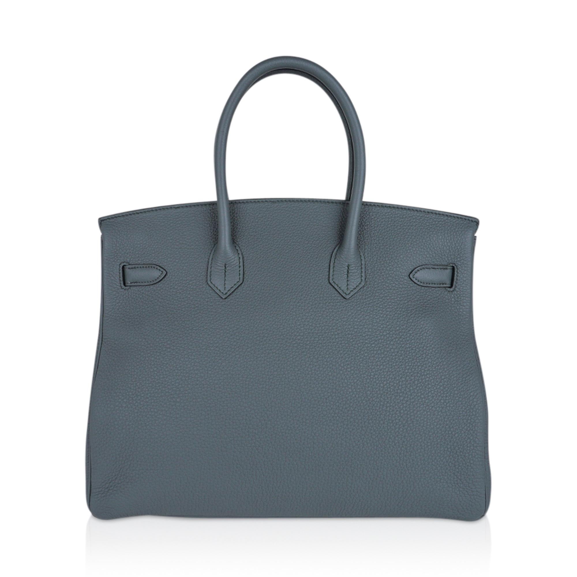 Hermes Birkin 35 Bag Vert Amande Palladium Hardware Togo Leather In New Condition For Sale In Miami, FL