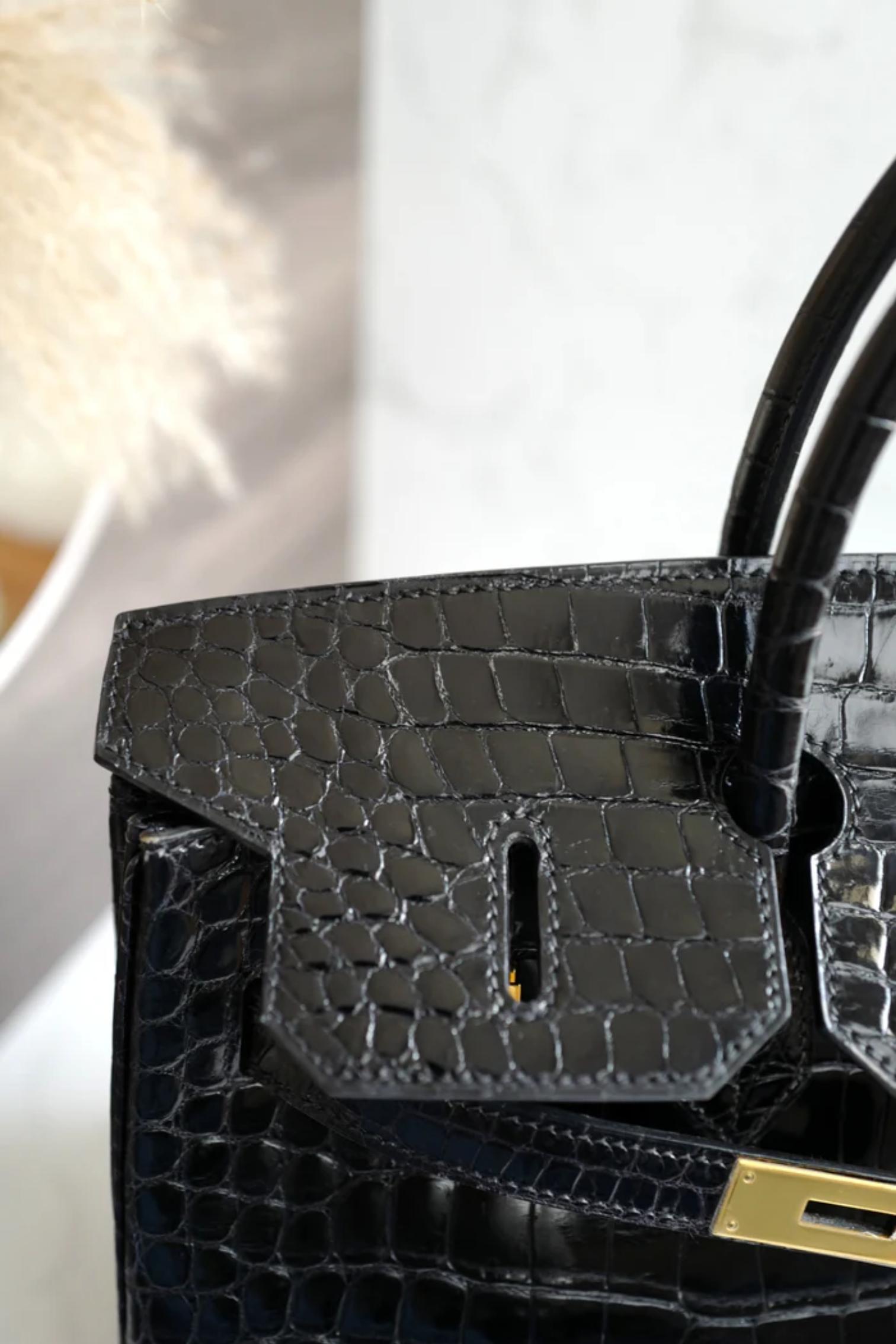 Hermès Birkin 35 Noir Crocodile Porosus brillant Or HW #D Preowned Condition en vente 11