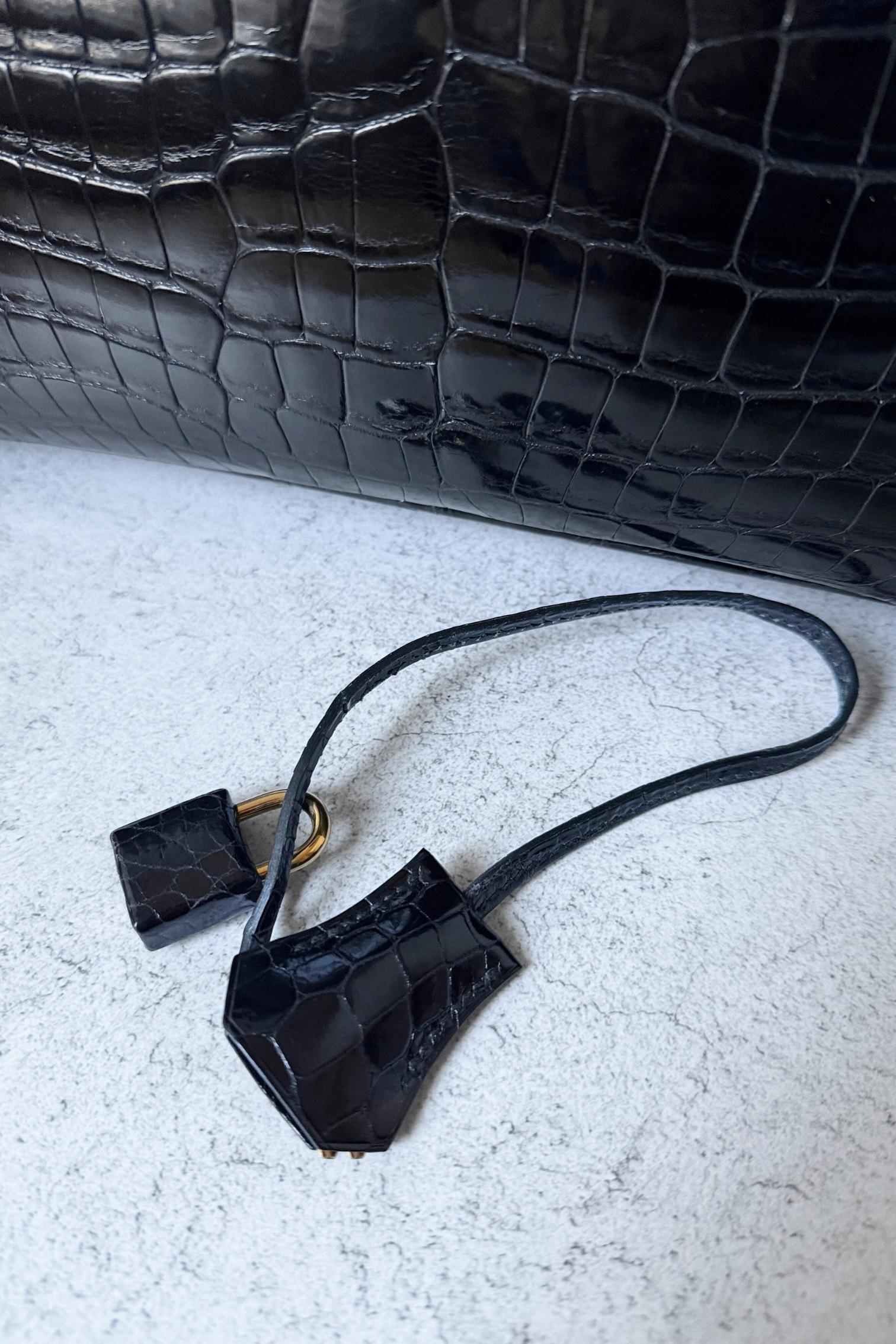 Hermès Birkin 35 Noir Crocodile Porosus brillant Or HW #D Preowned Condition en vente 16