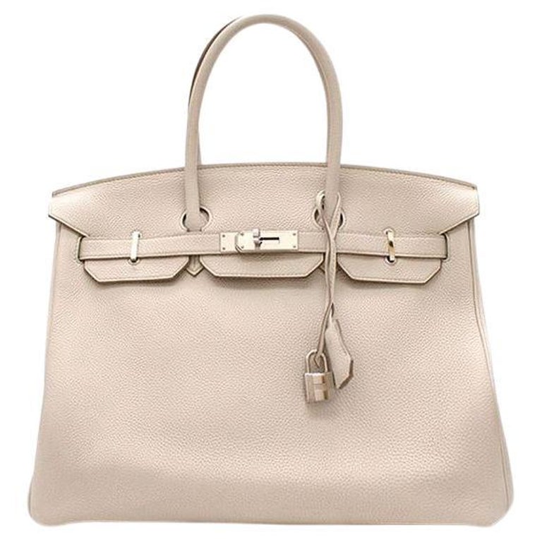 Hermes Kelly 25cm Special Order Craie and White Clemence Leather Gold  Hardware For Sale at 1stDibs