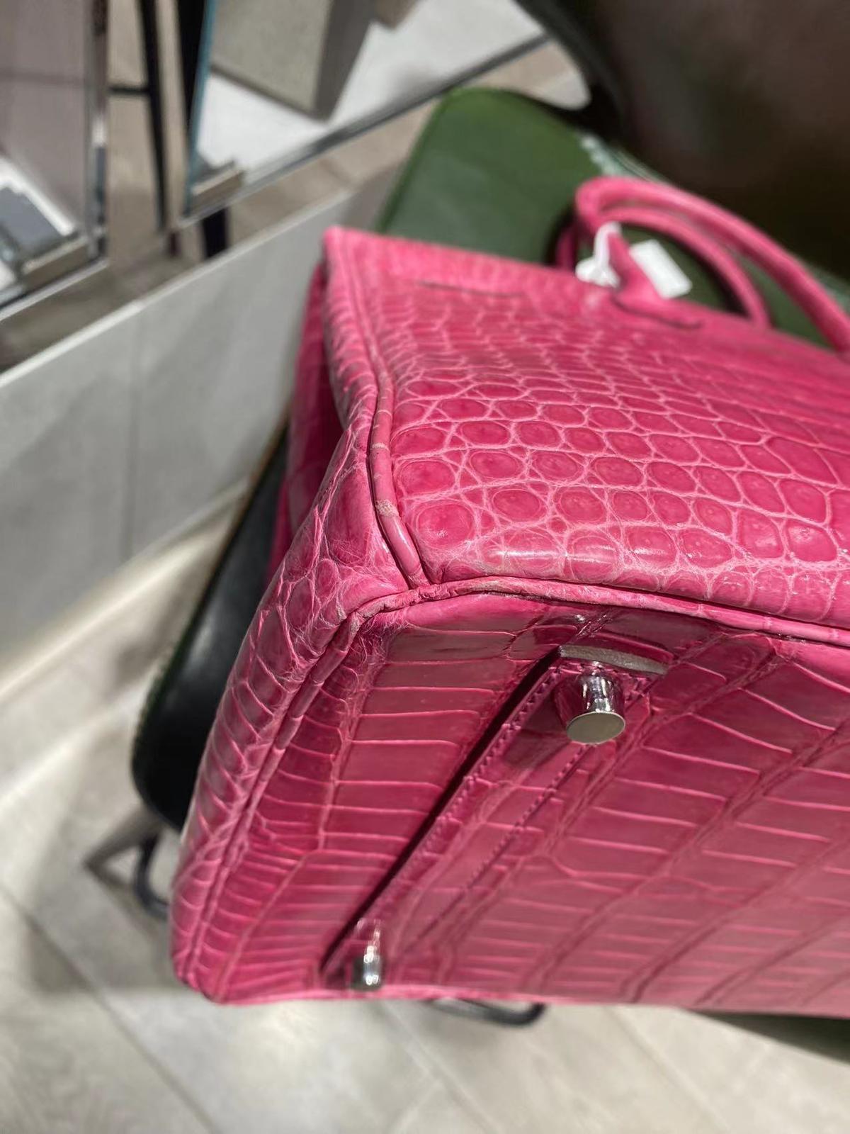 Women's or Men's Hermes Birkin 35 Fuchsia Porosus Crocodile Diamond 18K White Gold Bag For Sale
