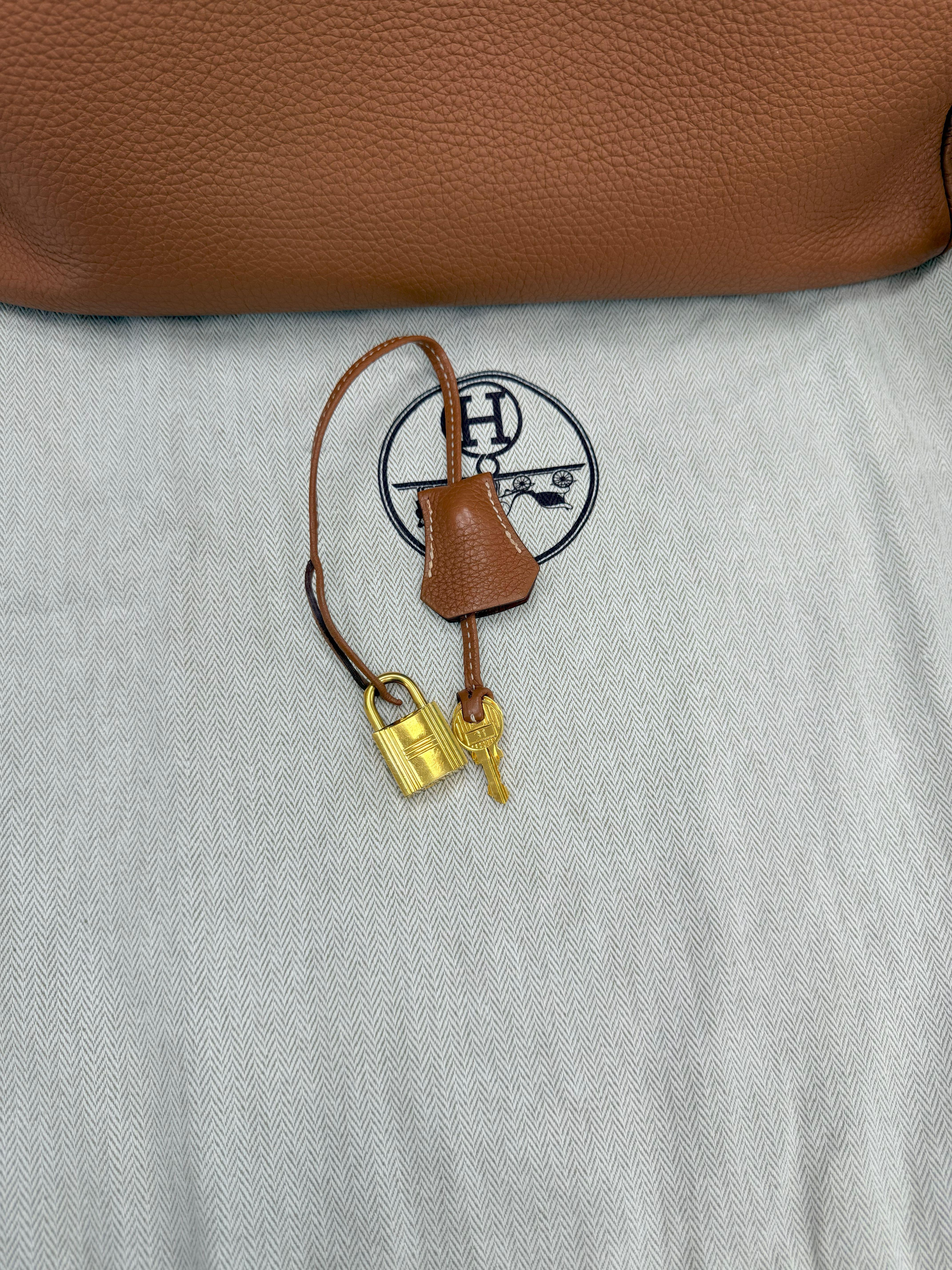Hermes Birkin 35 Gold Togo Leather With Gold Hardware Handbag en vente 15