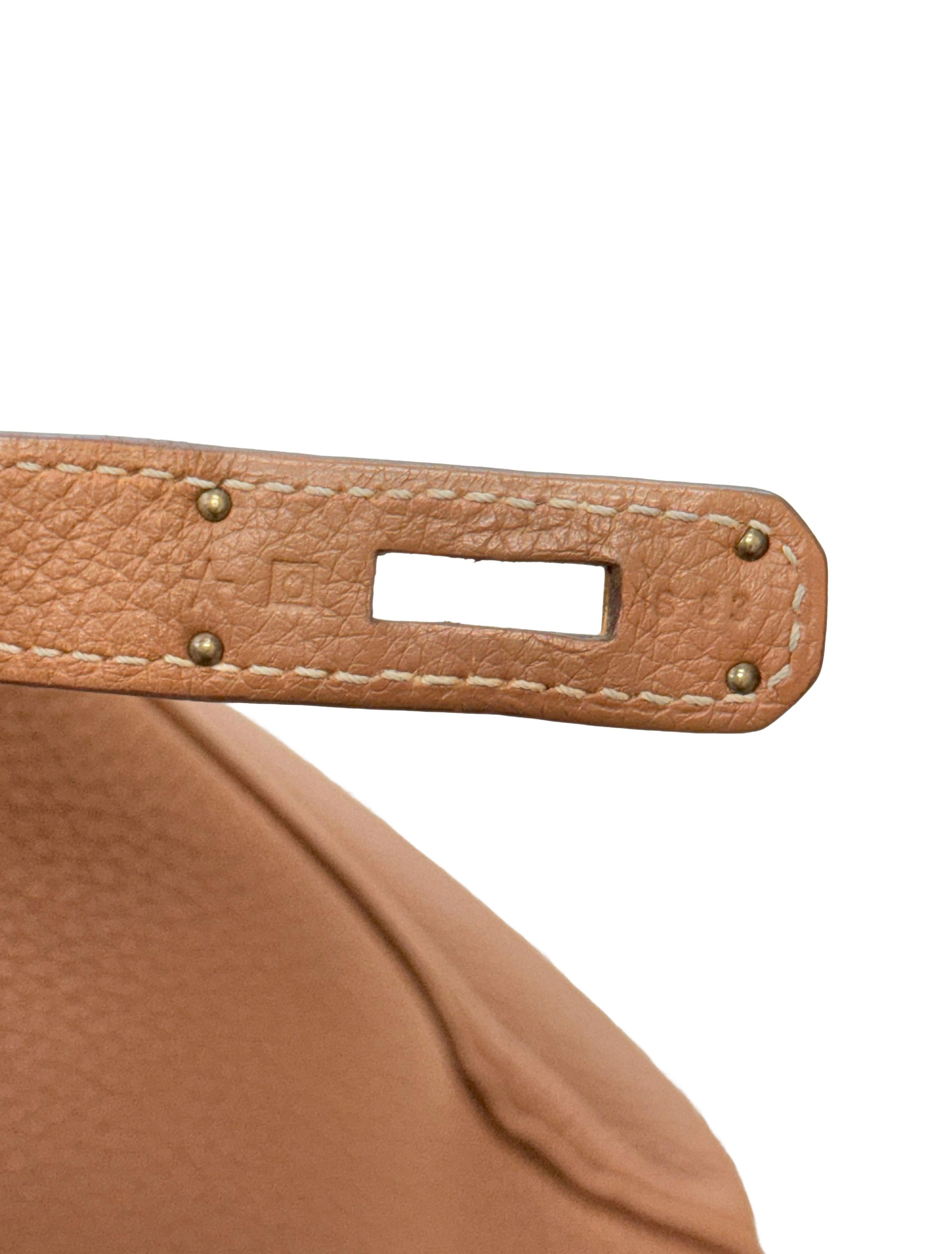 Hermes Birkin 35 Gold Togo Leather With Gold Hardware Handbag en vente 4