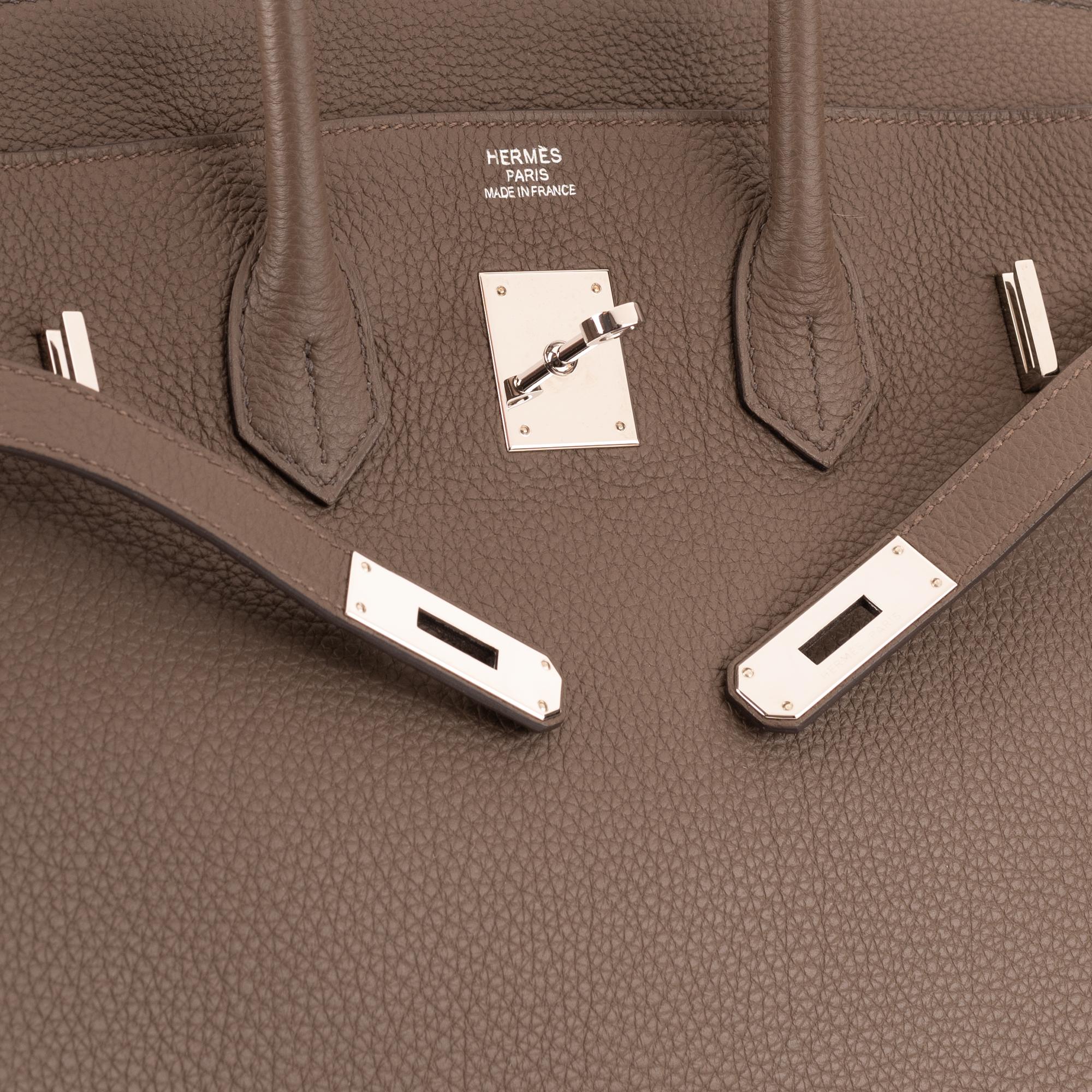 Hermès Birkin 35 Handtasche aus Togo-Leder in Taupe-Farbe und silberner Hardware! Damen
