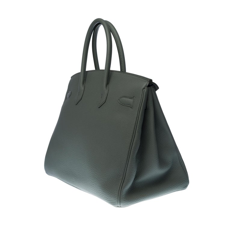 Hermès Birkin 35 handbag in Vert Amande Togo leather with silver hardware ! In Excellent Condition In Paris, IDF