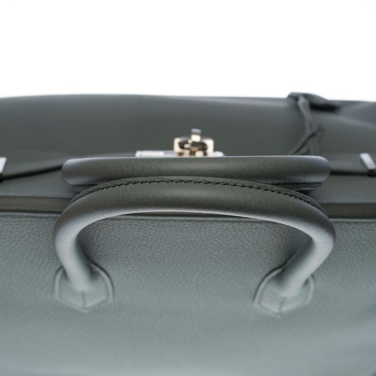Hermès Birkin 35 handbag in Vert Amande Togo leather with silver hardware ! 3