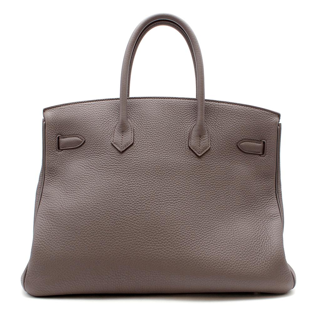 Hermès Birkin 35 in Etain Togo Leather with Palladium Hardware. 
2013

Includes Clochette, Lock and Keys. 
Size: 35

35 cm x 24 cm x 12 cm