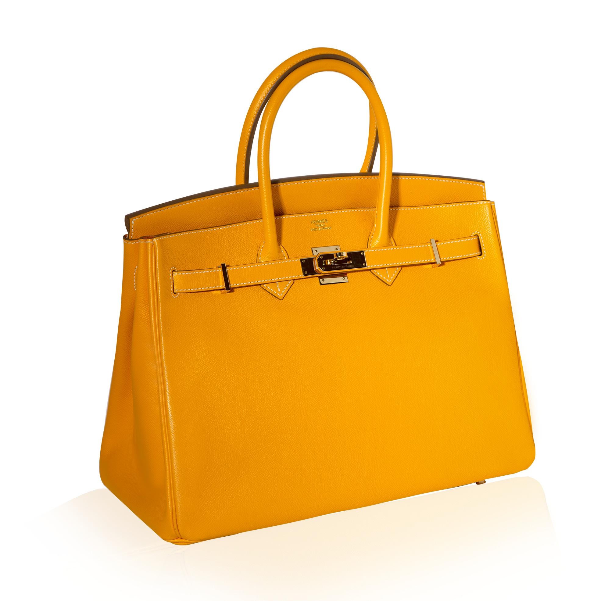 The Hermès Birkin 35cm is crafted from highly sought-after Epsom leather, known for its distinctive appearance, in a calming and beautiful yellow with a potiron colour inside, accented with permabrass hardware.

Composition:
Body (leather