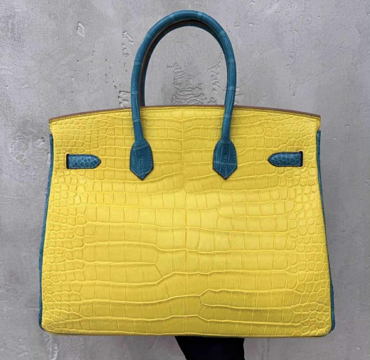 Hermes Birkin 35 Mimosa/Bleu Paon Matte Porosus Crocodile Brashed GHW sac en vente 4