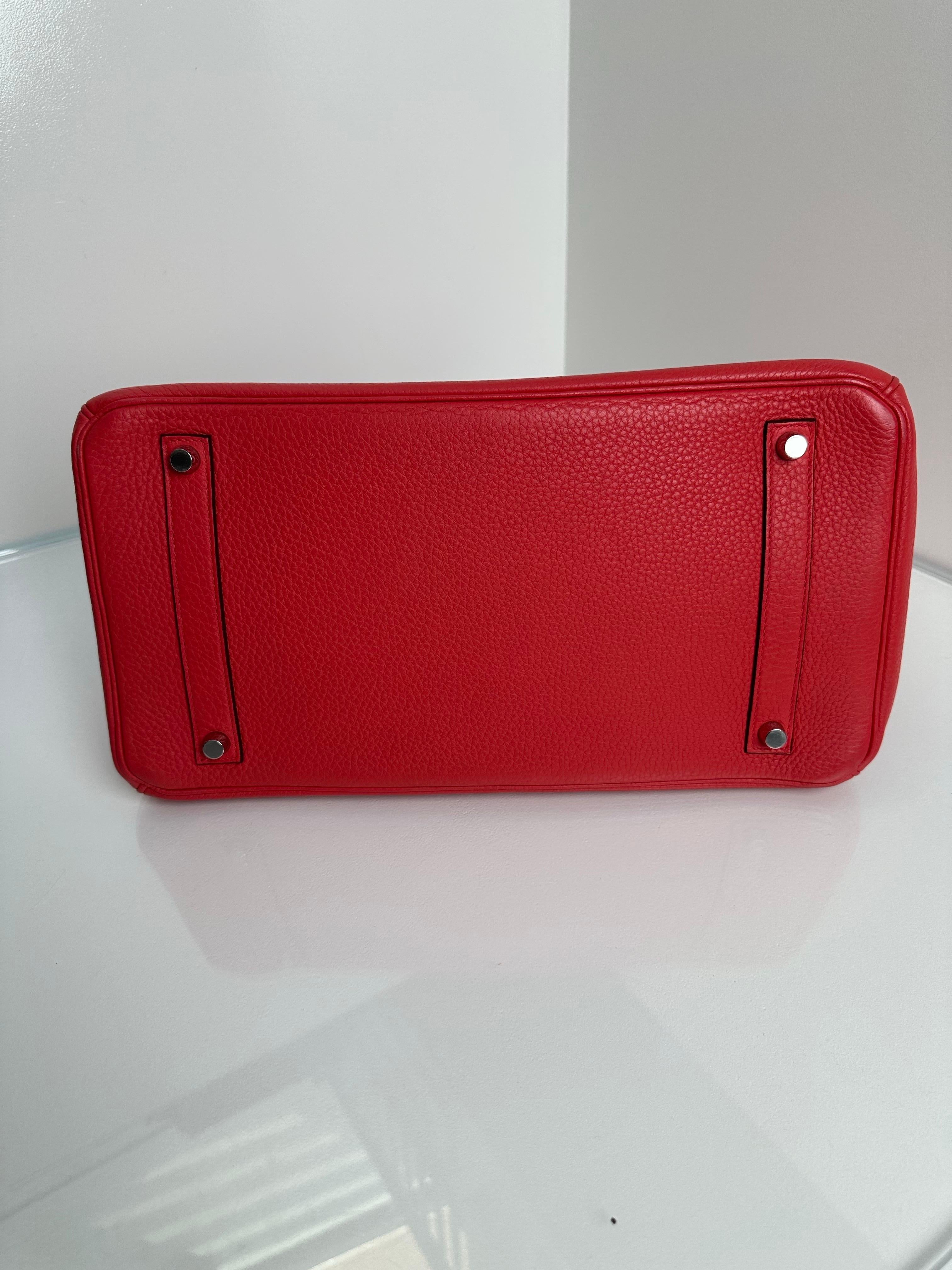 Hermes Rose Jaipur 30 Tasche. Togo-Leder mit Palladium-Beschlägen. Ausgezeichnete Innenreinigung. Wunderschöne Farbe und große Investition Tasche. Inklusive Clochette, Schloss, Schlüssel und Staubbeutel. 