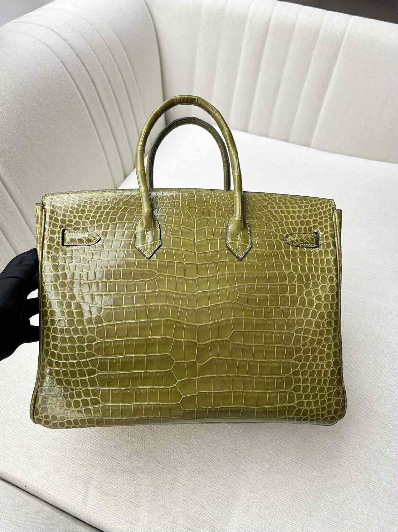 Hermes Birkin 35 Vert Anis Grün Glänzend Porosus Krokodil Tasche PHW (Braun) im Angebot