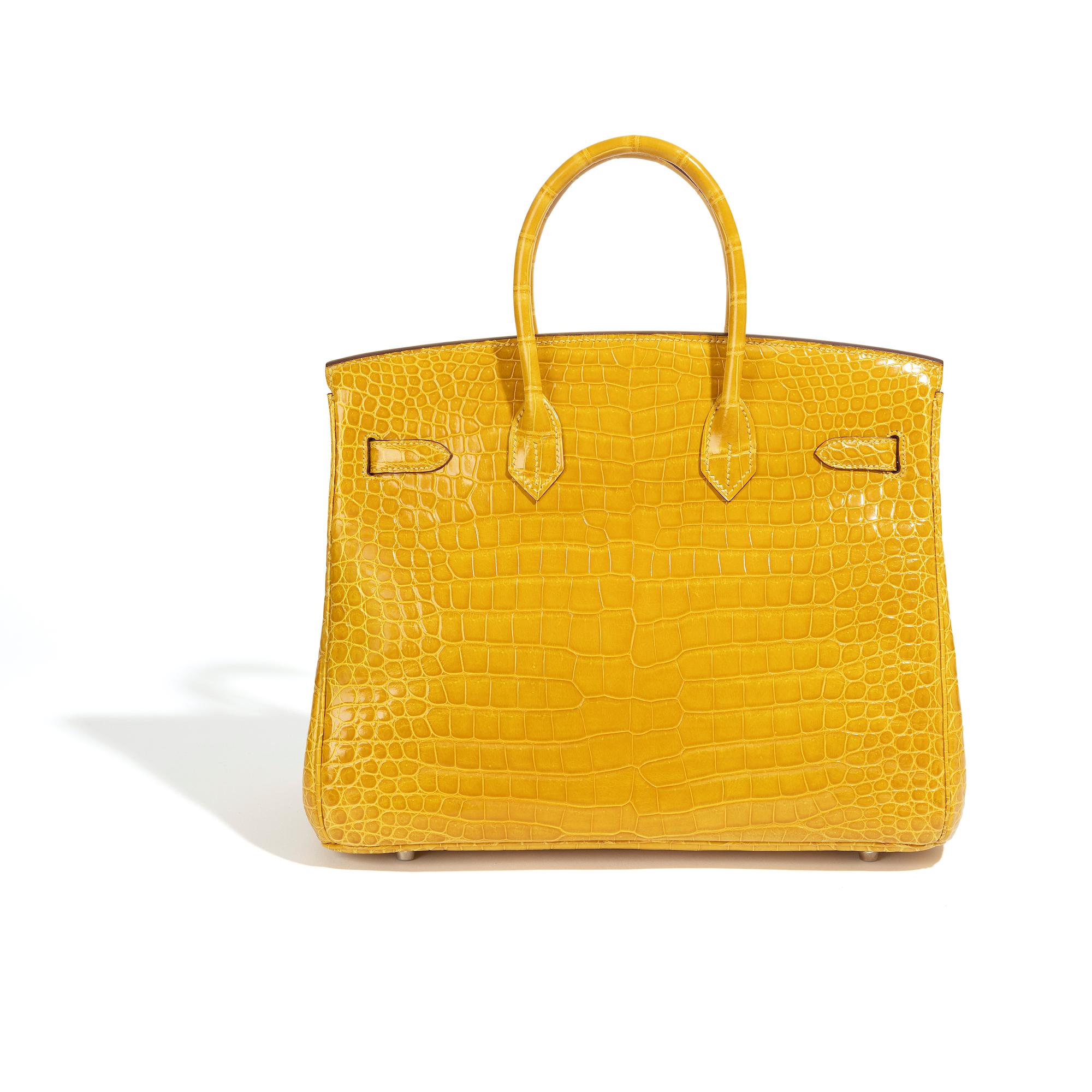 * Birkin 35
* Ambre colour
* Palladium hardware
* Turn-lock closure
* Spacious interior
* Comes with original dust bag 
* 