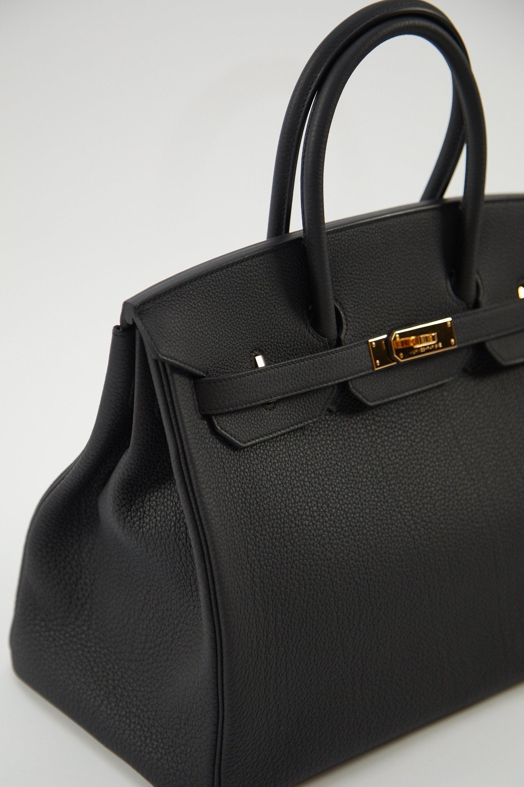 HERMÈS BIRKIN 35CM BLACK Togo Leather with Gold Hardware In Excellent Condition For Sale In London, GB