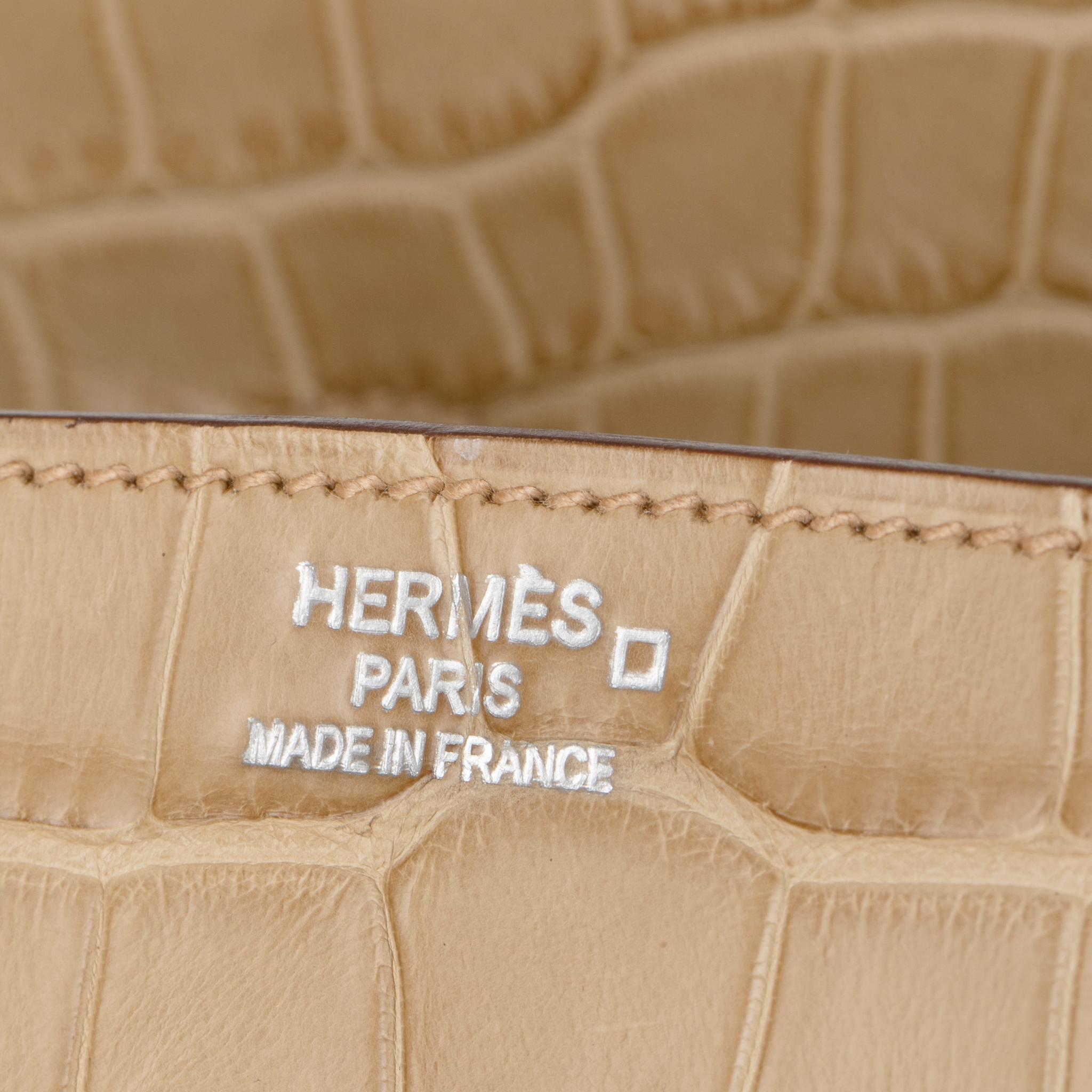 Beige Hermès Birkin 35cm Poussiere Alligator Mat Palladium Hardware en vente