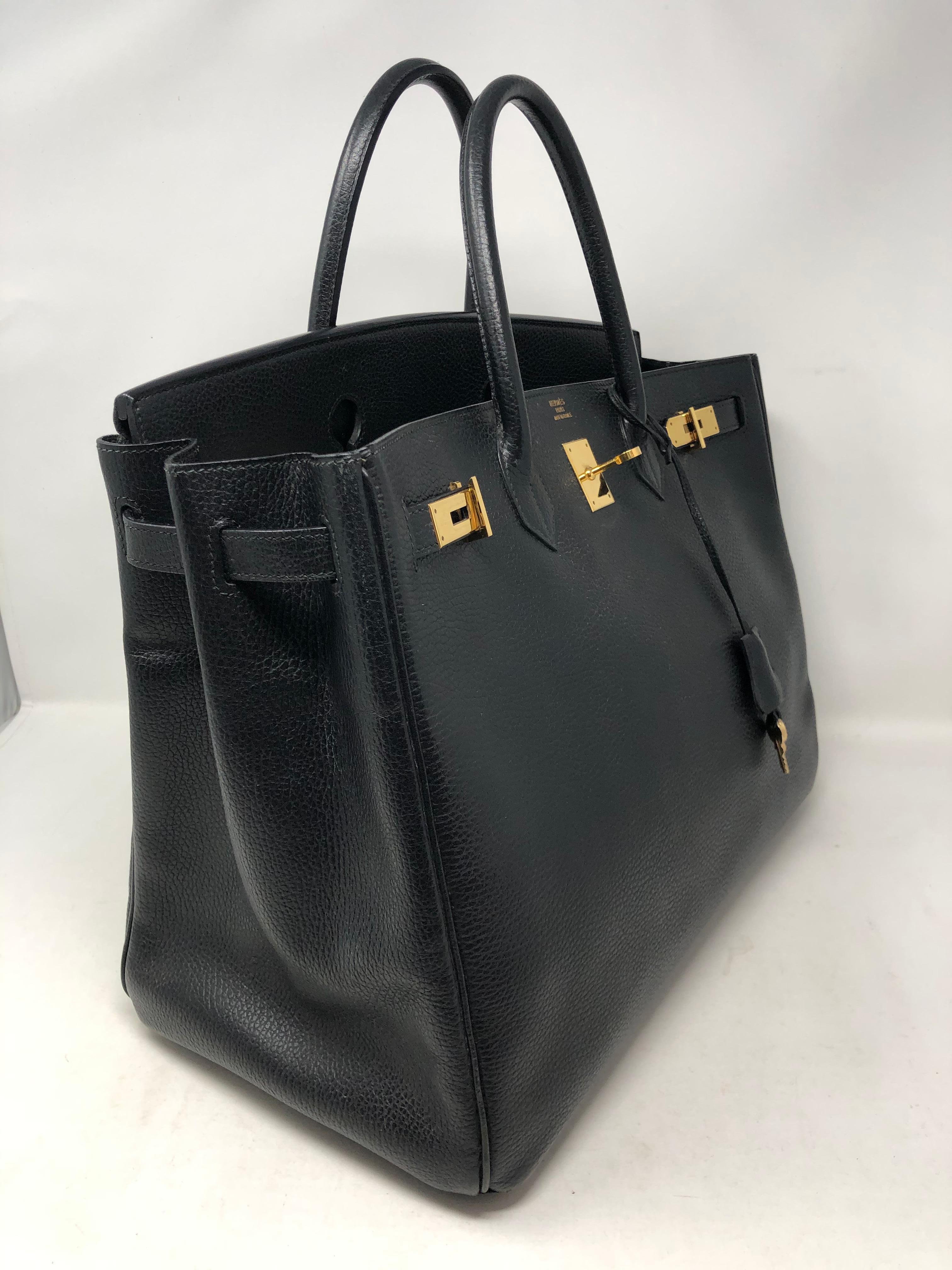 Hermes Birkin 40 Black In Good Condition In Athens, GA